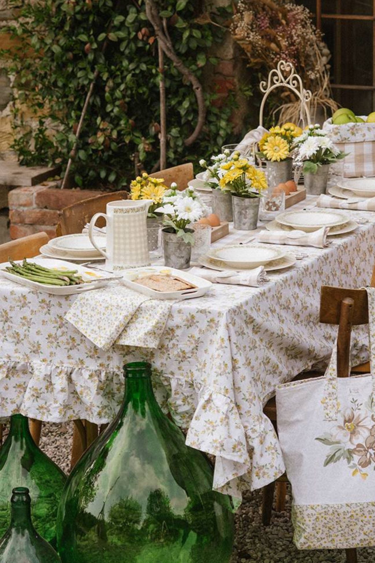 Breakfast on the Grass