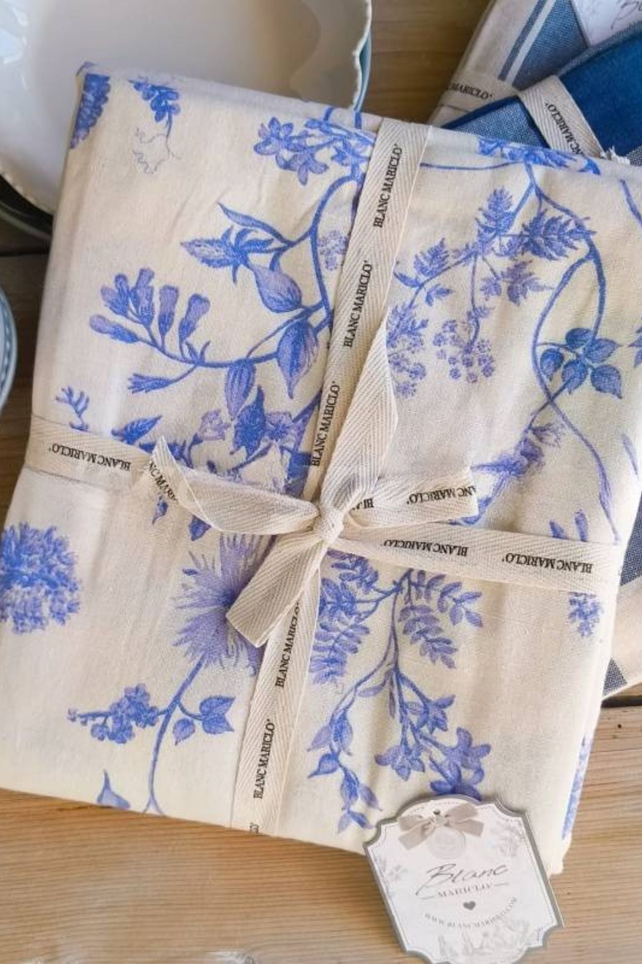 Breakfast on the Grass