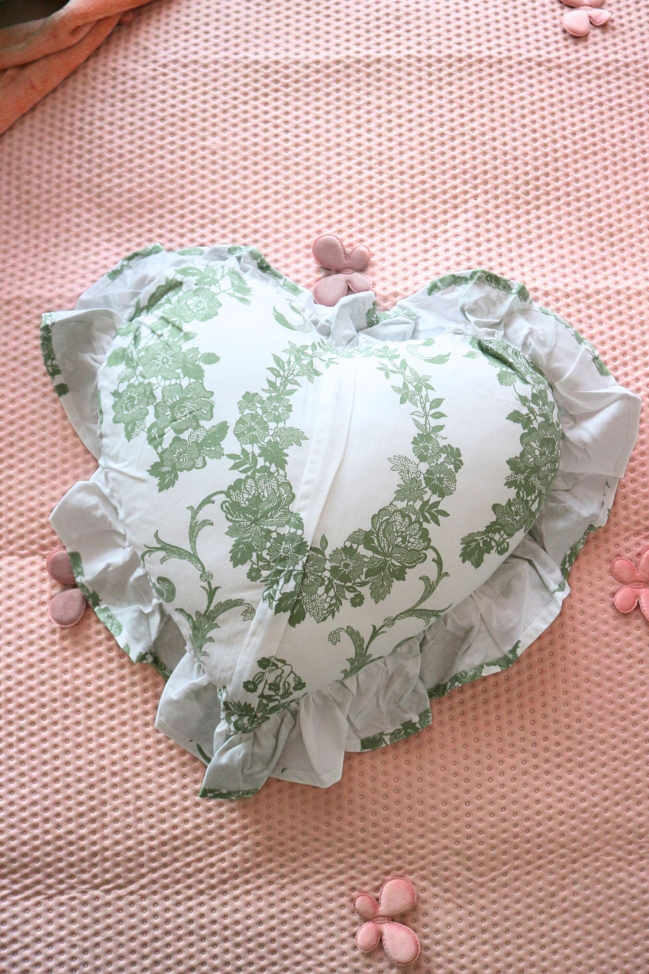 Breakfast on the Grass