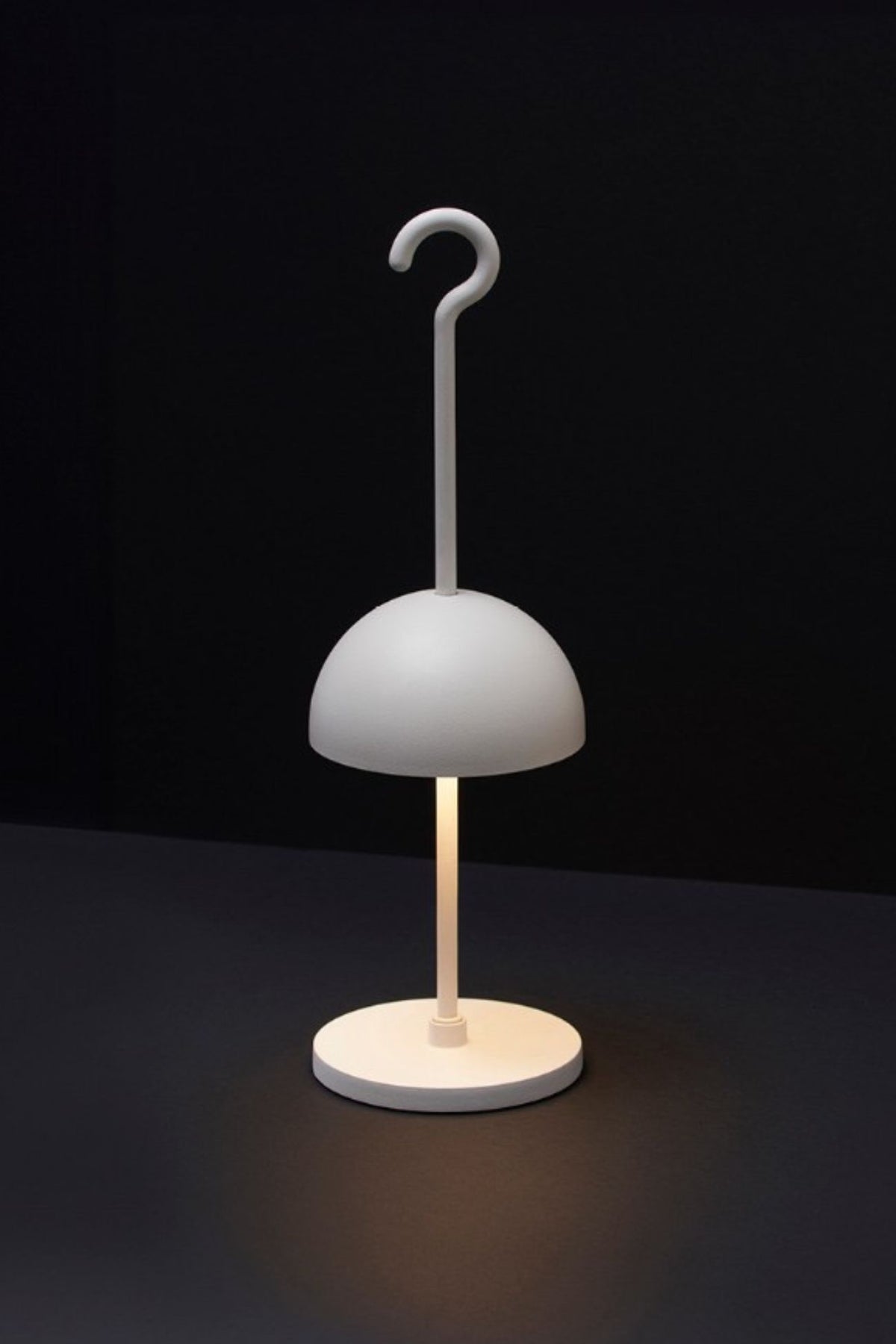 Iota Lampada Da Tavolo Bianco