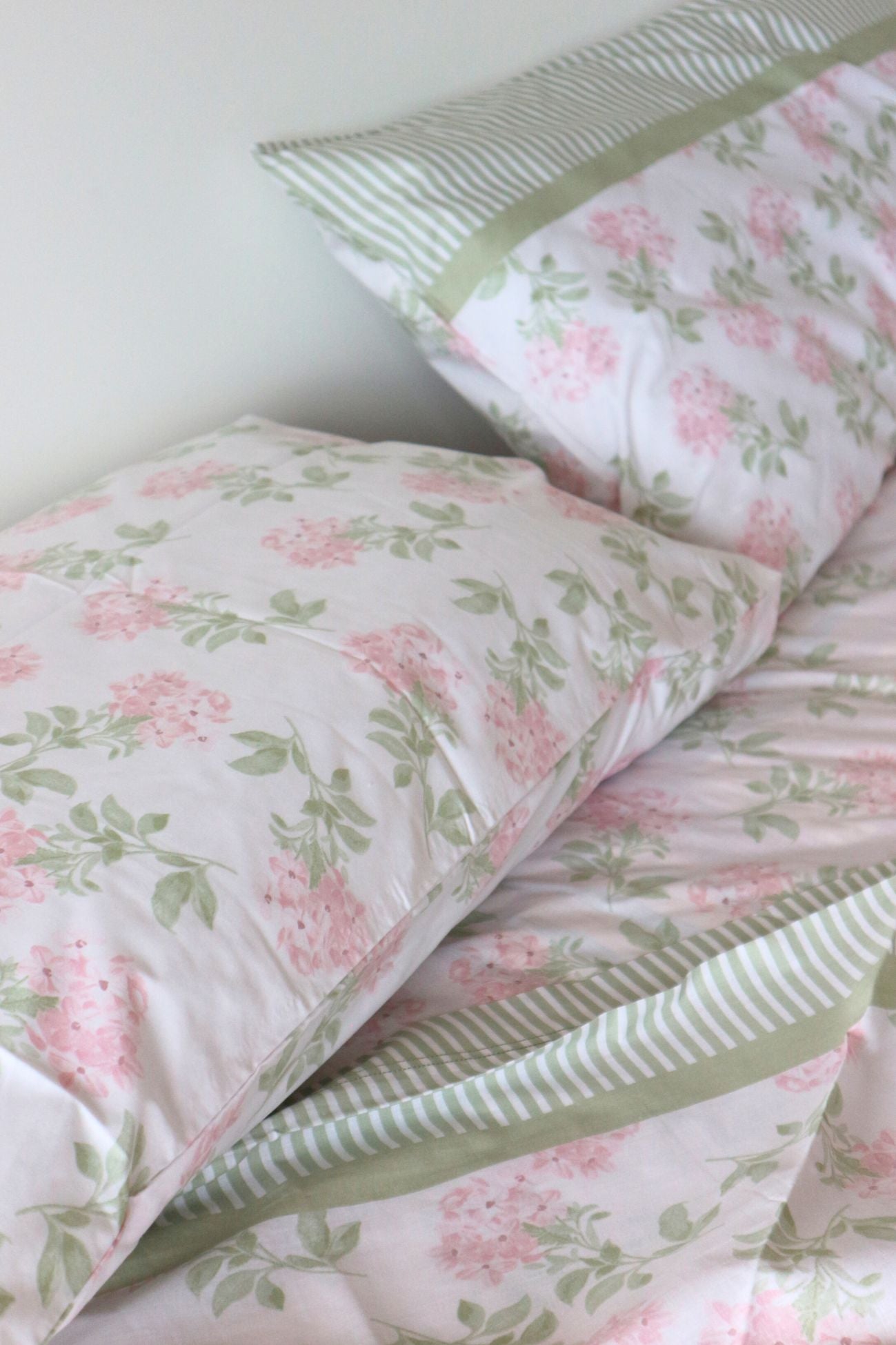 Blooming Poetry Completo Letto