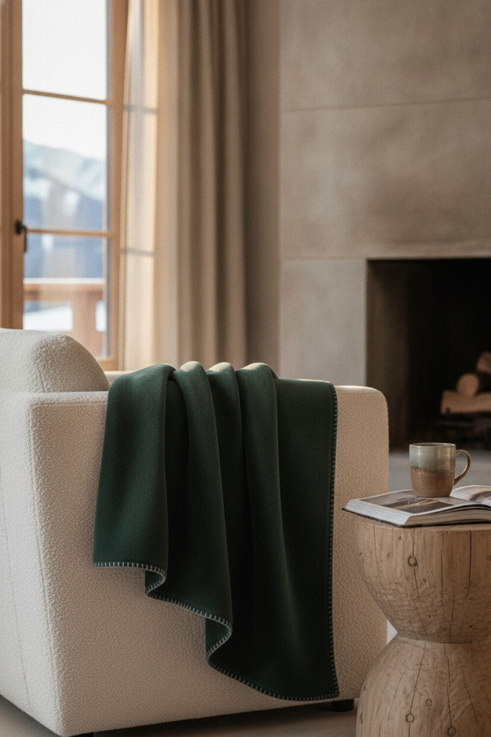 Cervinia Plaid Bosco - plaid in pile con punto cavallo, ambientazione alpine luxury