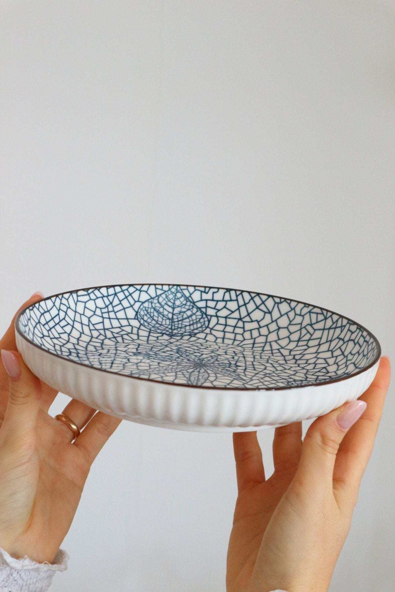 Antiope Design Kishi Kishi - Foliage - Piatto fondo in porcellana in stile orientale
| Antiope Design