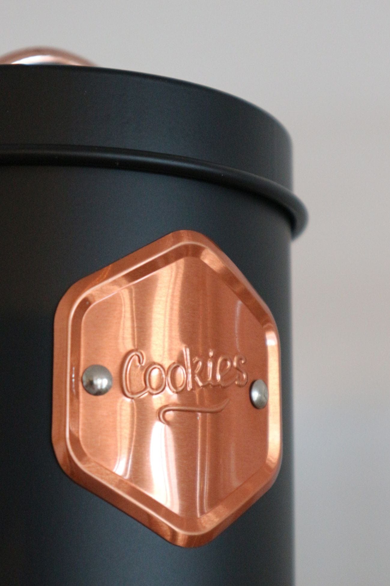 Antiope Design Nancy Nancy - Barattolo in latta con targhetta Cookies
| Antiope Design