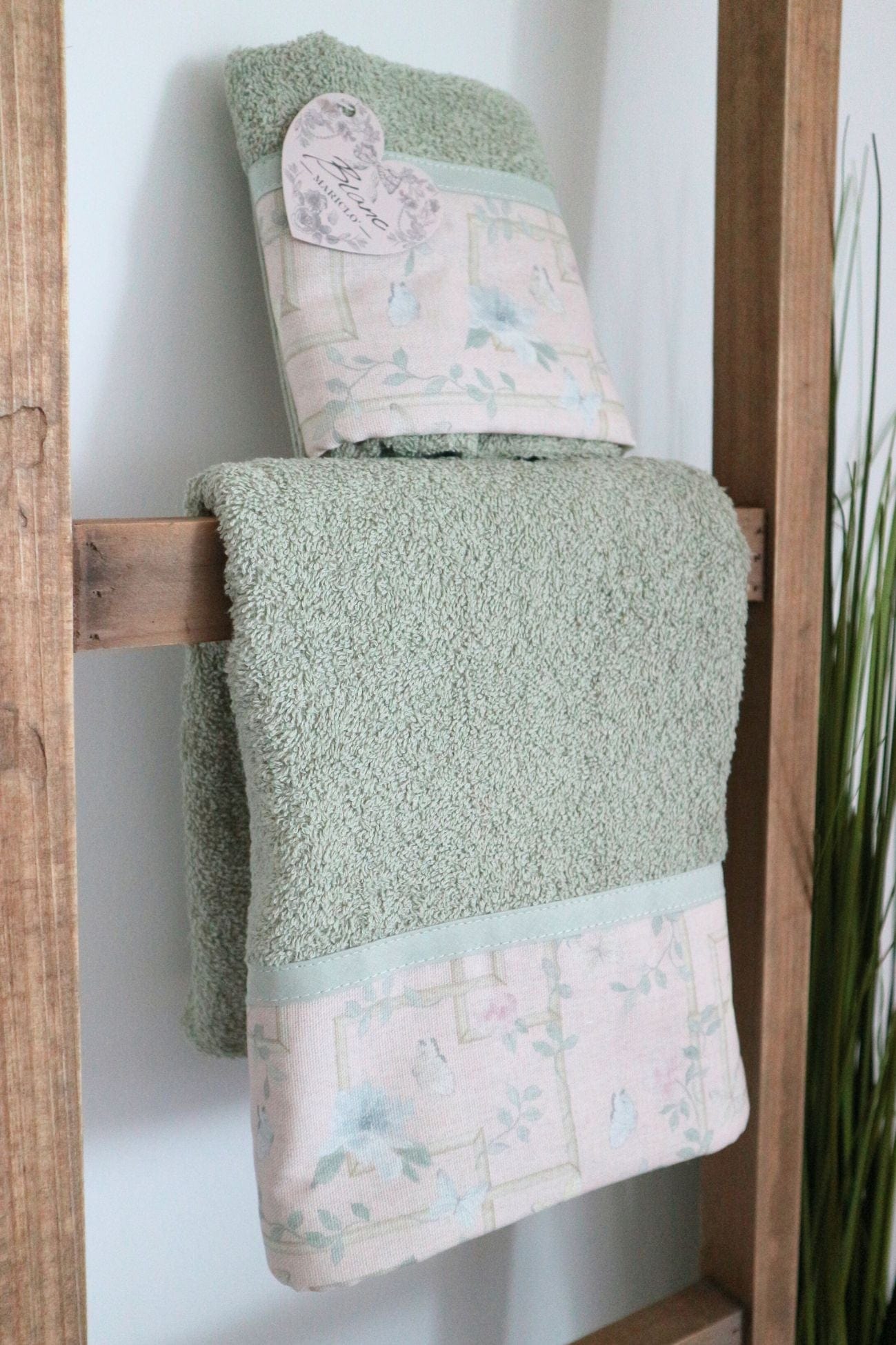 Blanc MariClo' Floral Twist Floral Twist - Coppia asciugamano viso e ospite in cotone verde | Blanc MariClo'