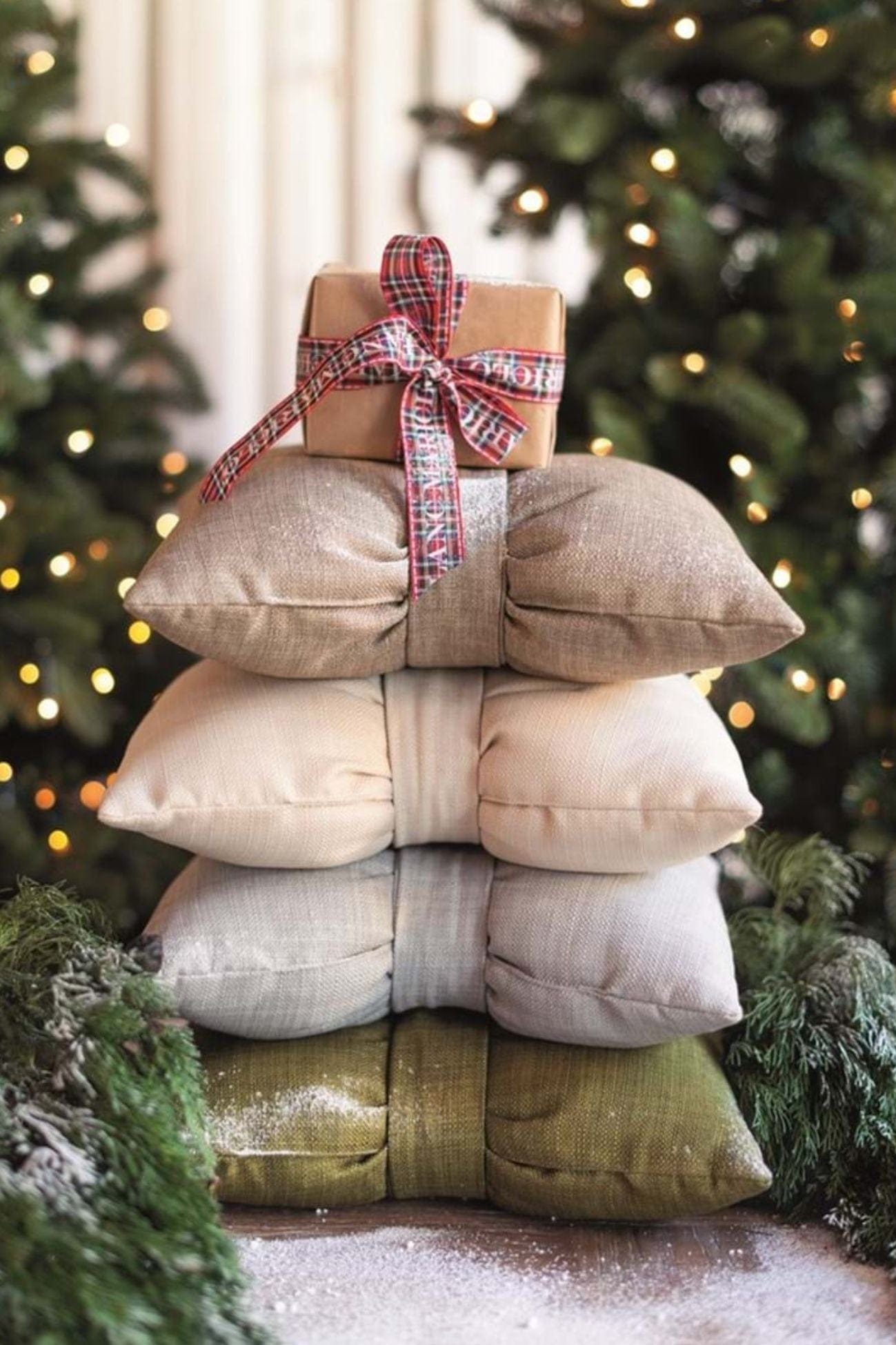 Blanc MariClo' Le Chic Le Chic - Cuscino arredo imbottito piccolo a forma di fiocco