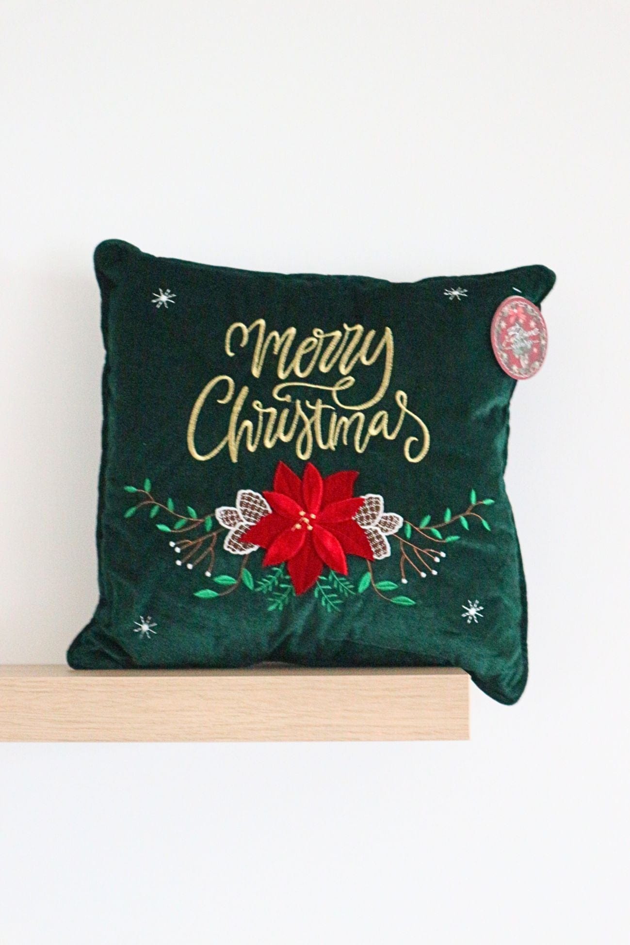 Blanc MariClo' Lo Schiaccianoci Lo Schiaccianoci - Cuscino di Natale in velluto verde con scritta Merry Christmas | Blanc MariClo'