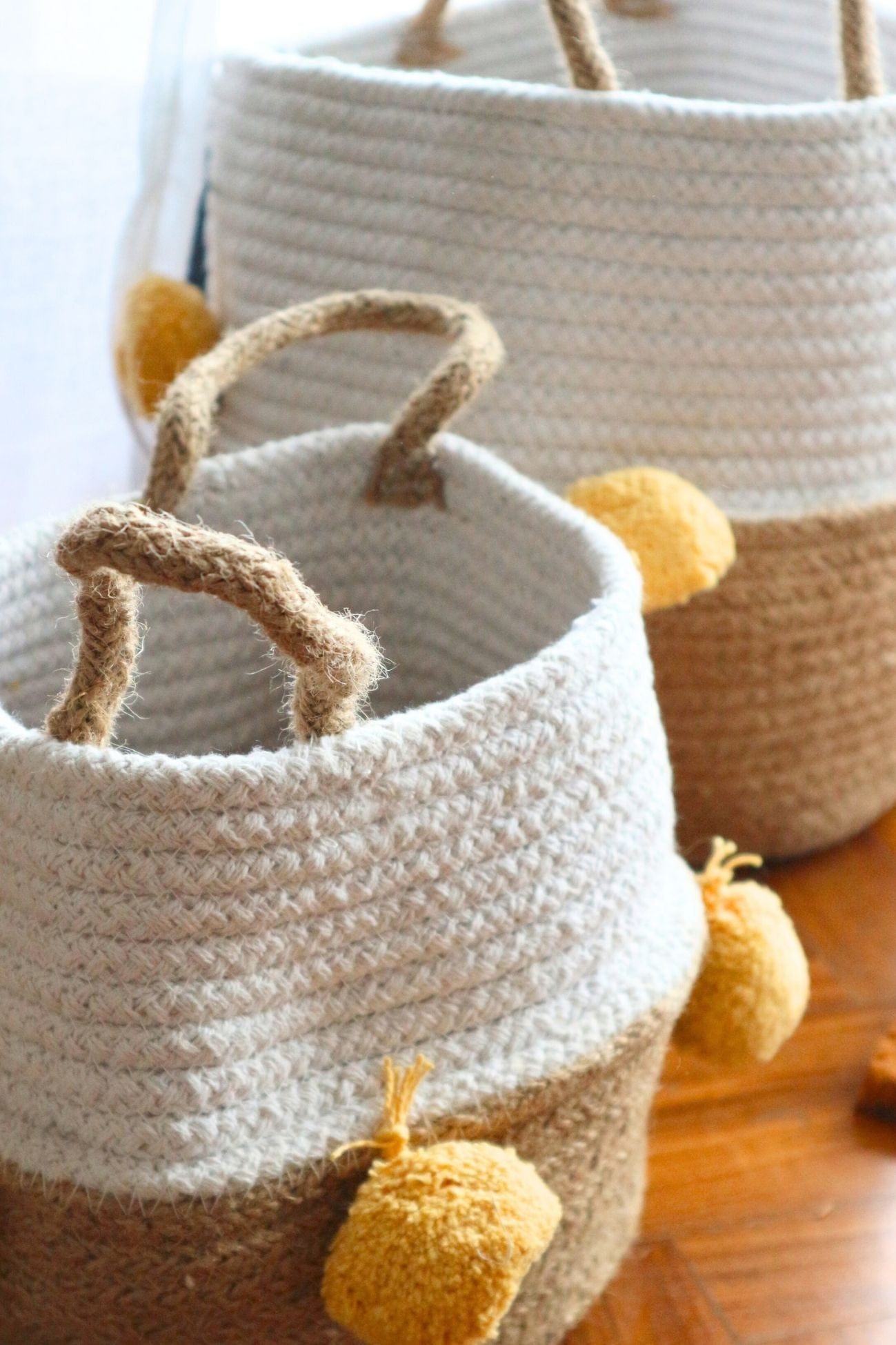 Blanc MariClo' Row Attitude Row Attitude - Row Attitude - Cesto in juta con pompons in stile boho | Blanc MariClo'