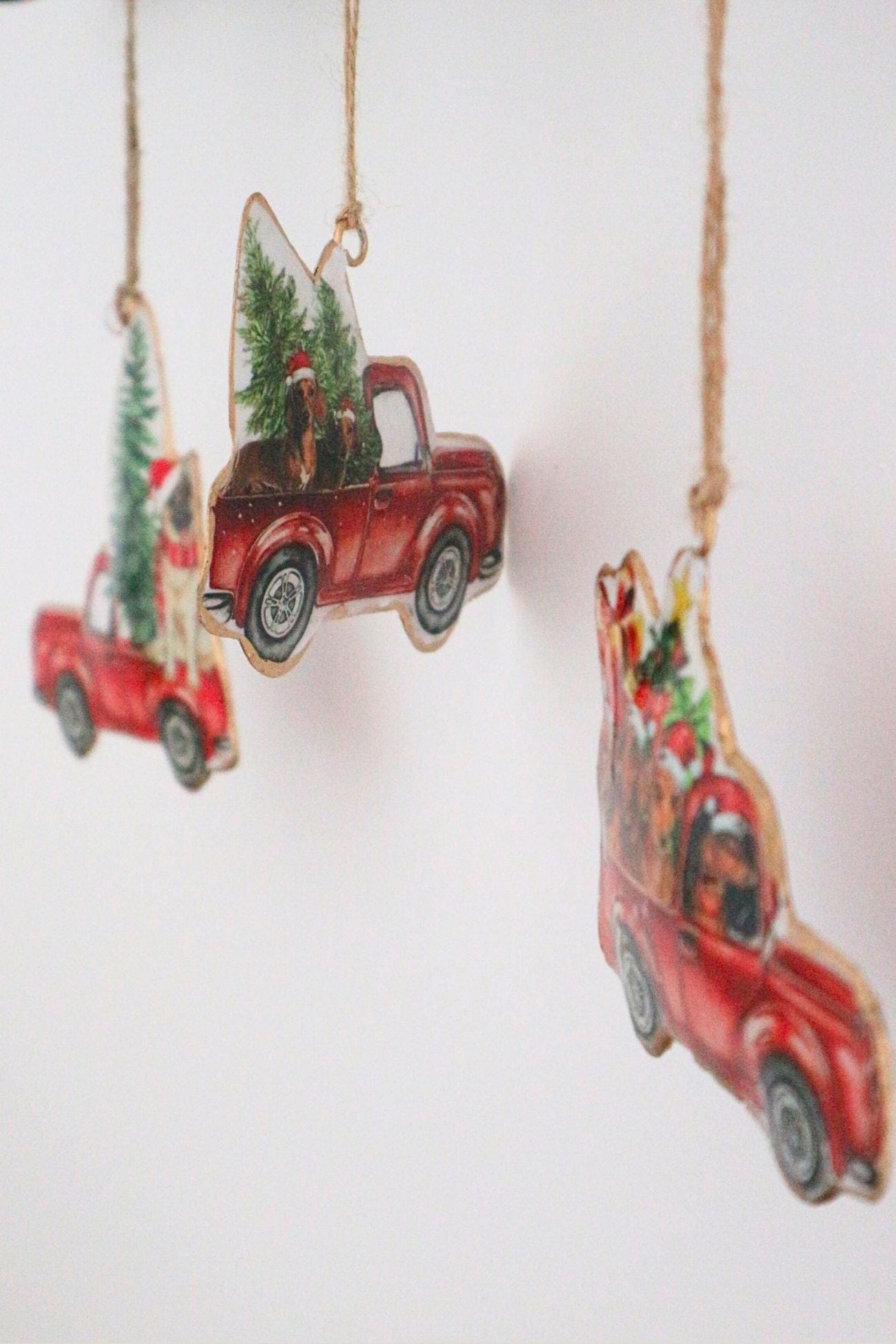 Blanc MariClo' Sonetti di Natale Sonetti di Natale - Ciondolo natalizio rosso in latta con cagnolini | Blanc MariClo'