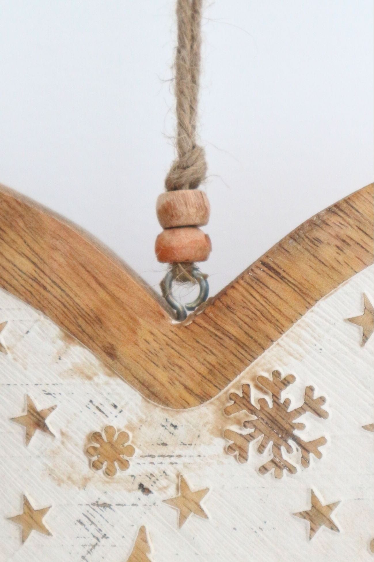 Blanc MariClo' Storie di Cantastorie Storie di Cantastorie - Ciondolo natalizio a forma di cuore in legno | Blanc MariClo'