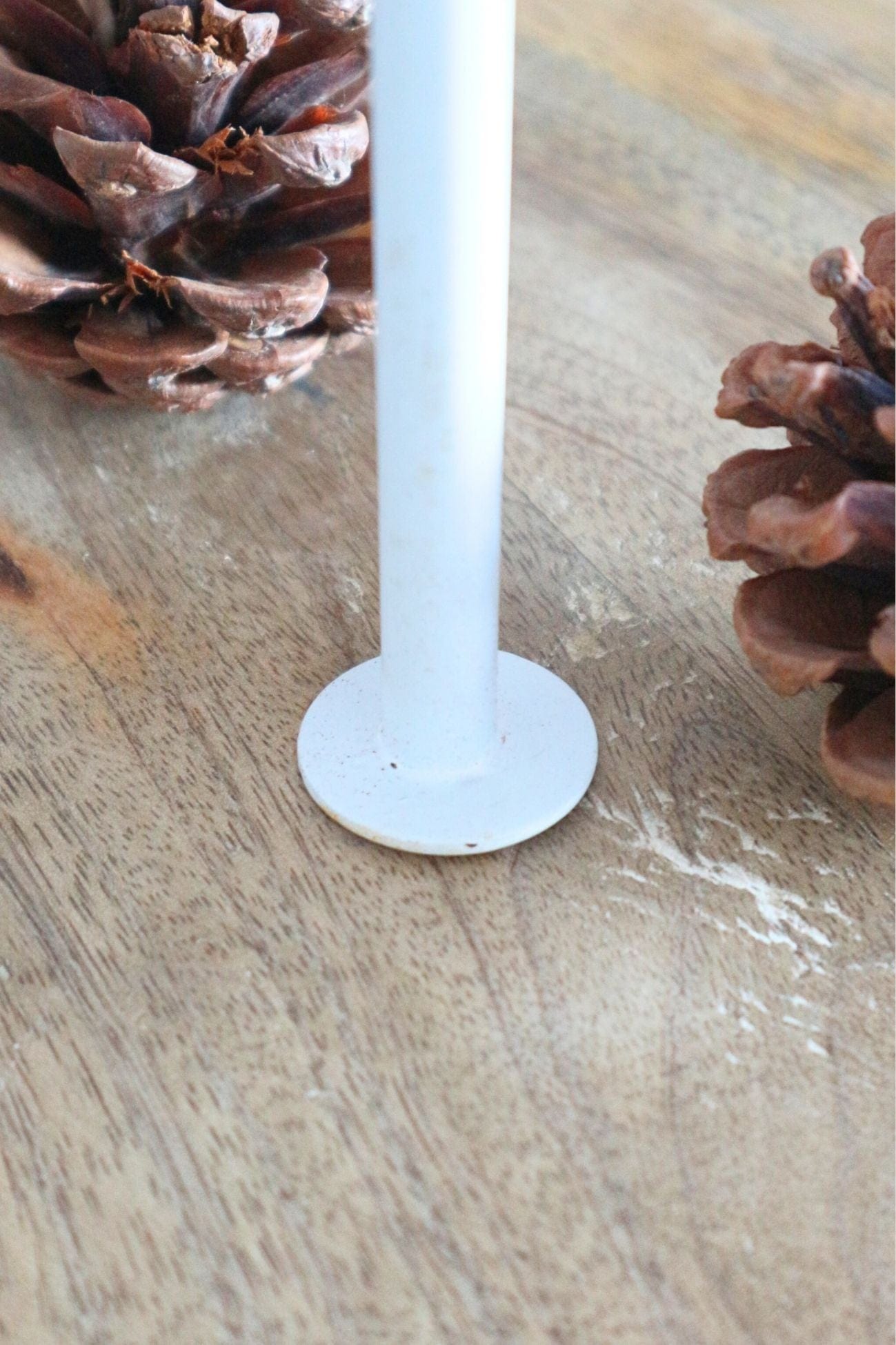 Blanc MariClo' Storie di Cantastorie Storie di Cantastorie - Vassoio centrotavola in legno con manico in ferro bianco a cuoricino | Blanc MariClo'