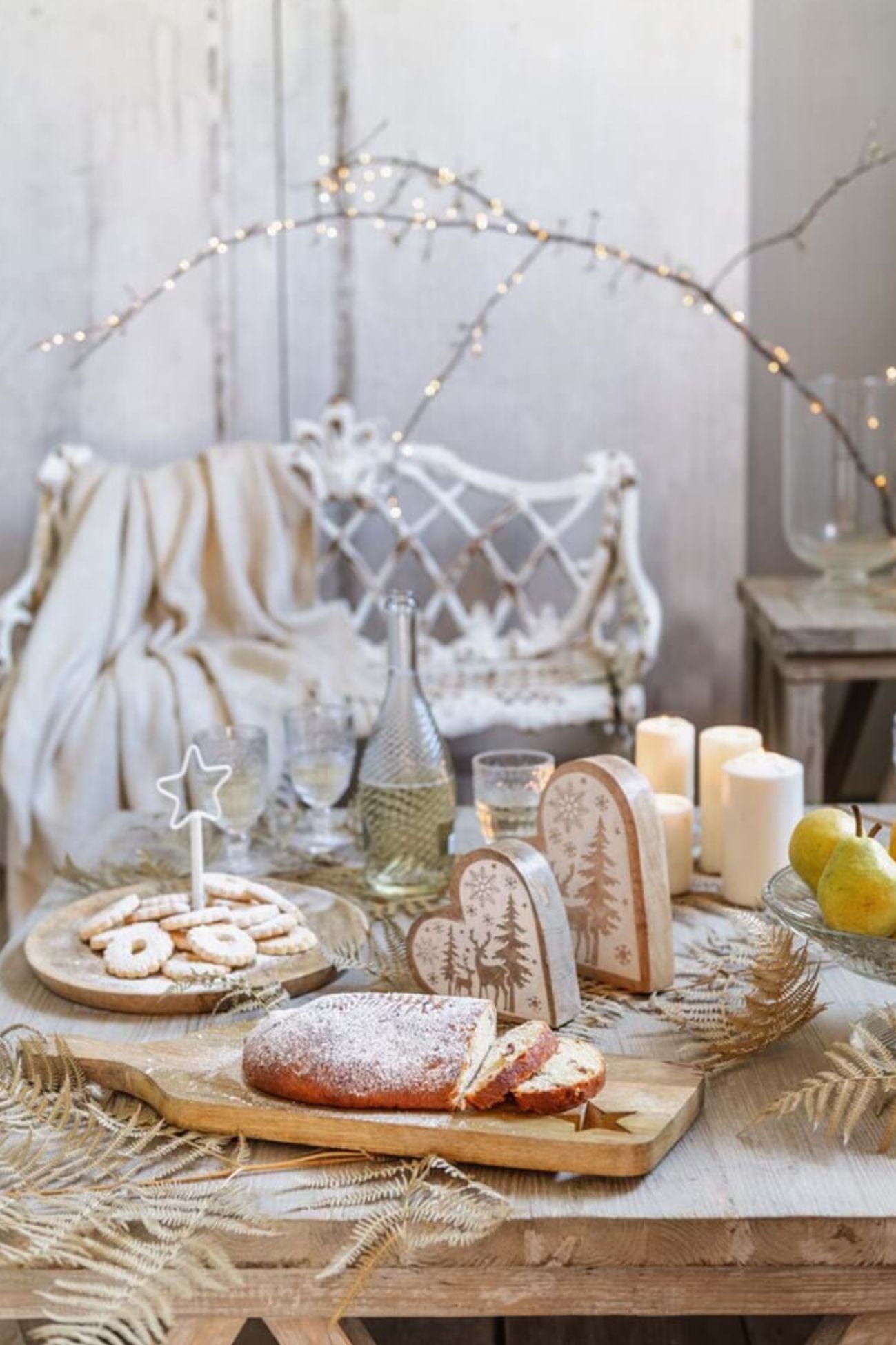 Blanc MariClo' Storie di Cantastorie Storie di Cantastorie - Vassoio centrotavola in legno con manico in ferro bianco a cuoricino | Blanc MariClo'