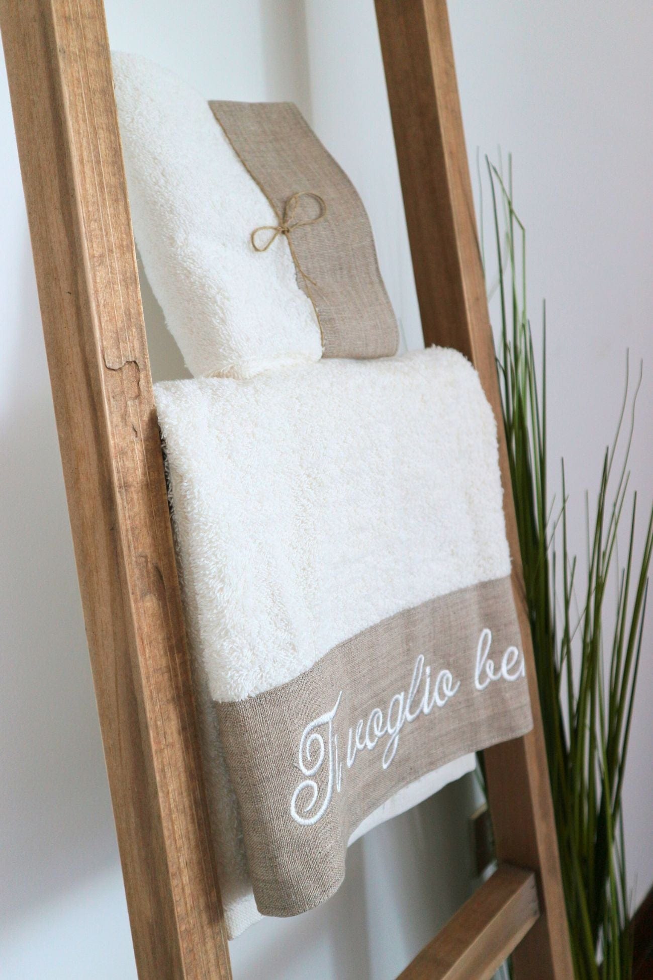 Blanc MariClo' Ti Voglio Bene Ti Voglio Bene - Coppia asciugamano viso e ospite in cotone con balza beige | Blanc MariClo'