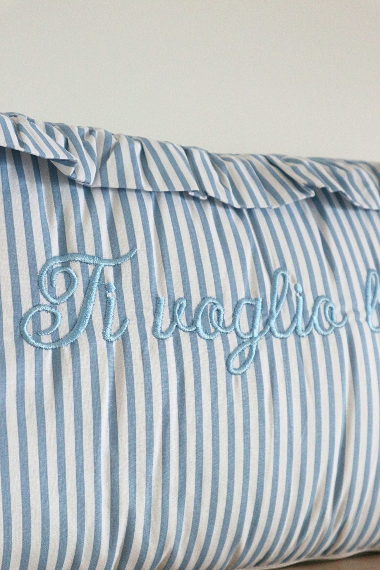 Blanc MariClo' Ti Voglio Bene Ti Voglio Bene - Ti Voglio Bene - Cuscino arredo imbottito in cotone con gala | Blanc MariClo'