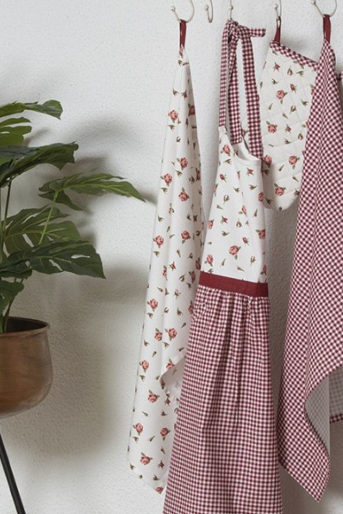 Clayre & Eef Romantic Roses Romantic Roses - Strofinaccio in cotone con motivo a quadri rosso e bianco| Clayre & Eef