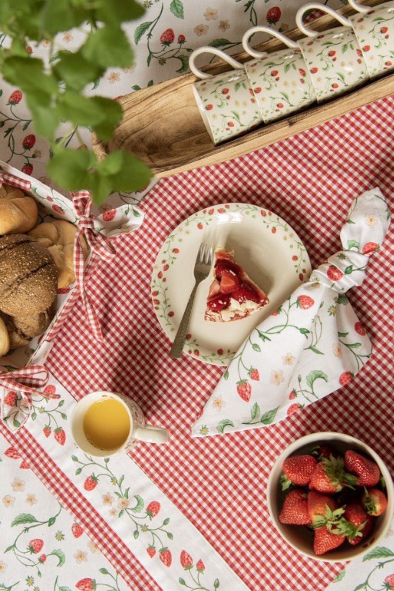 Clayre & Eef Strawberry Fields Strawberry Fields - Strofinaccio in cotone con motivo fragoline | Clayre & Eef