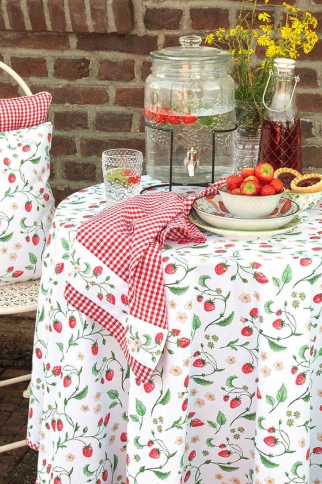 Clayre & Eef Strawberry Fields Strawberry Fields - Strofinaccio in cotone con motivo fragoline | Clayre & Eef