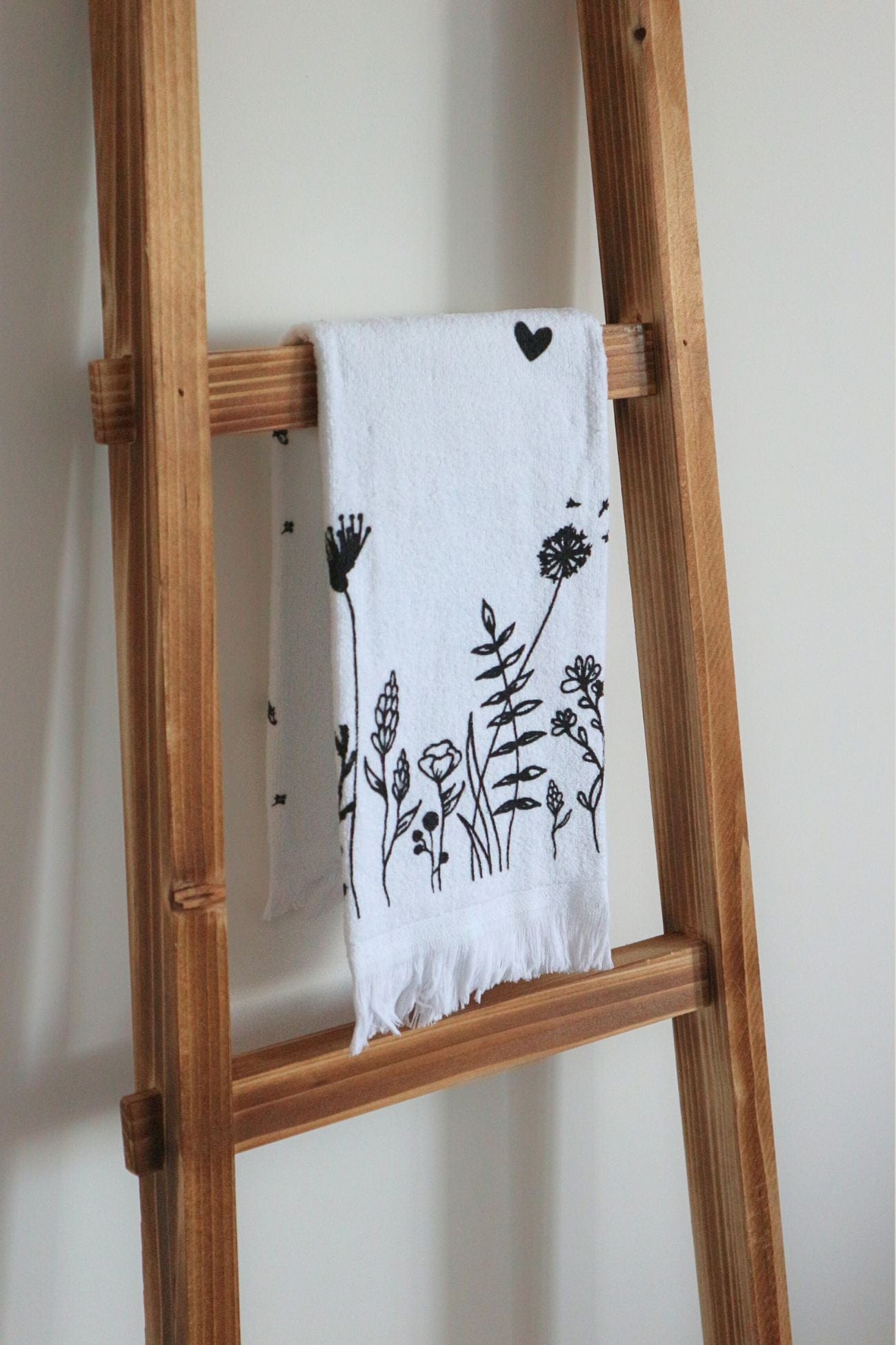 Clayre & Eef Vind Vind - Asciugamano ospiti in cotone con motivo floreale 66x40cm | Clayre & Eef