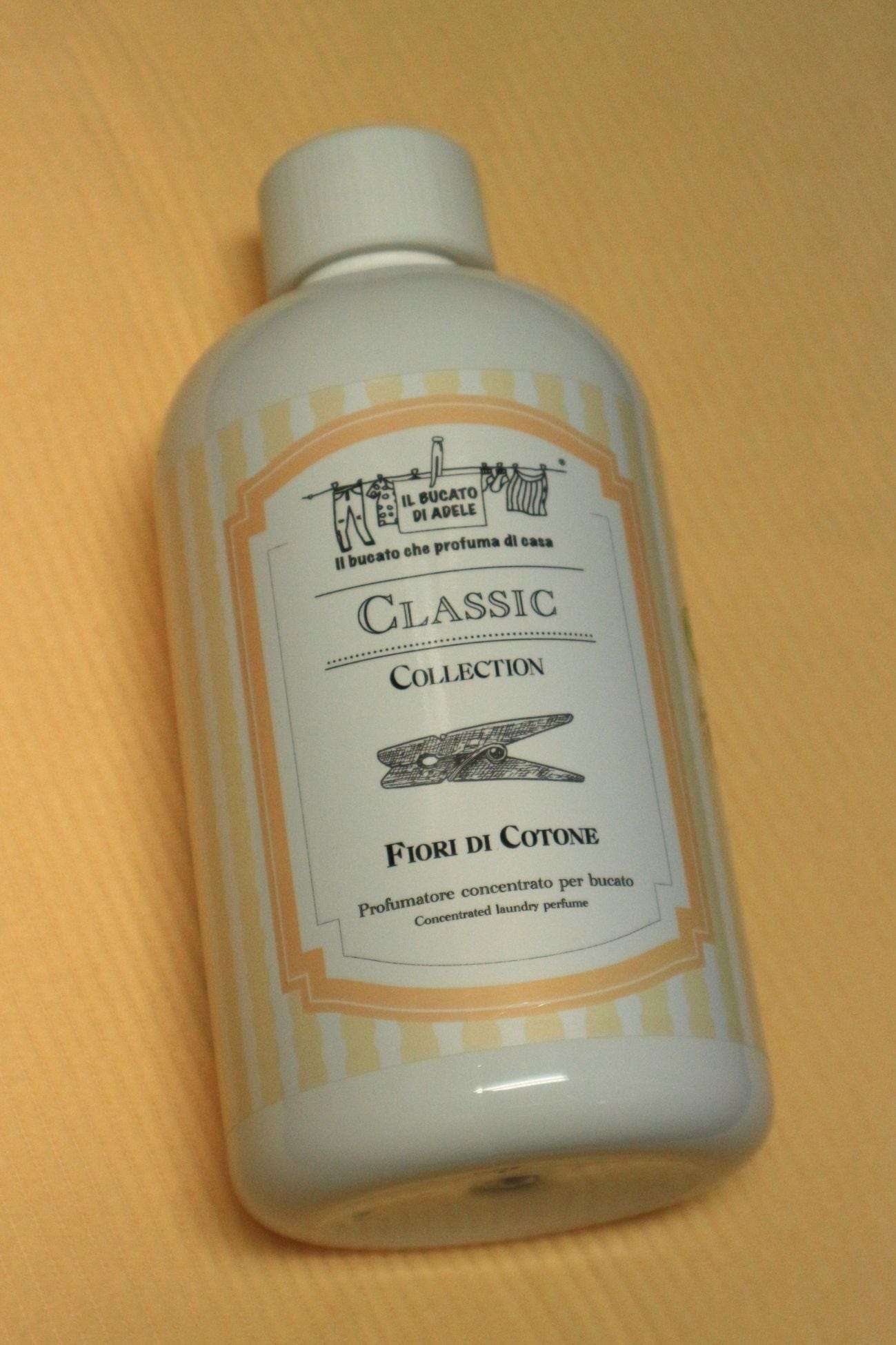 Il Bucato di Adele Fiori di Cotone Fiori di Cotone - Profumatore per bucato floreale - ylang ylang, bergamotto e rosa | Il Bucato di Adele