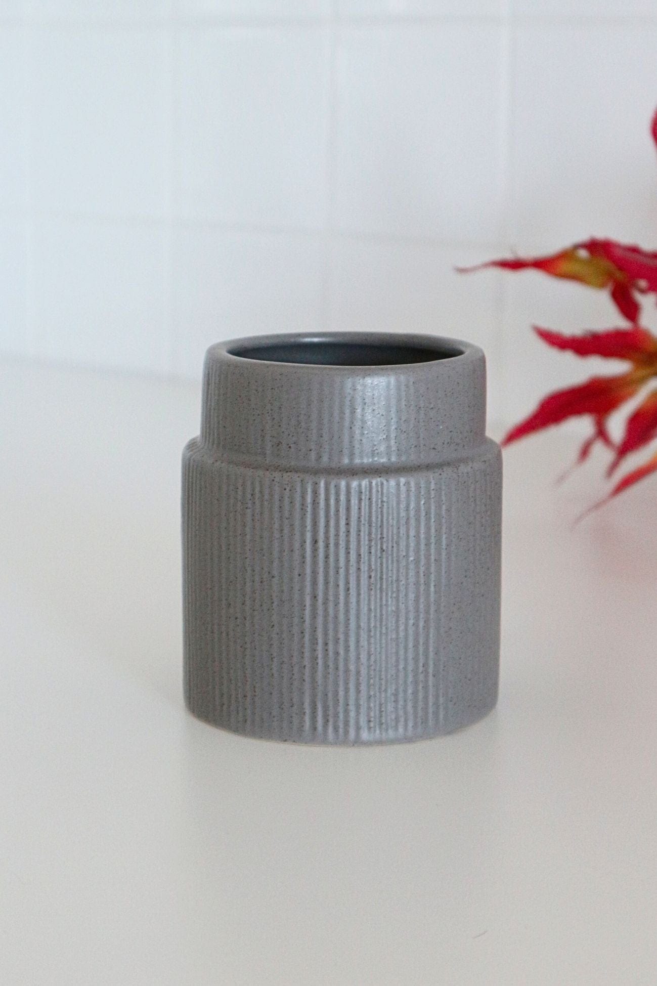 Item International Cora Cora - Bicchiere portaspazzolino in gres porcellanato grigio scuro | Item International