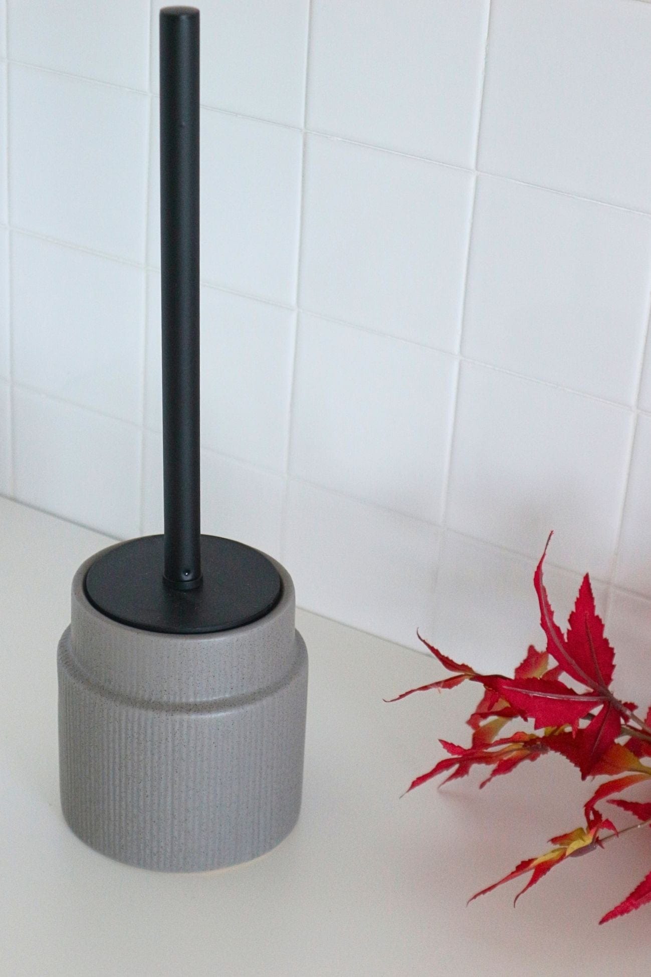 Item International Cora Cora - Scopino in gres porcellanato grigio scuro | Item International