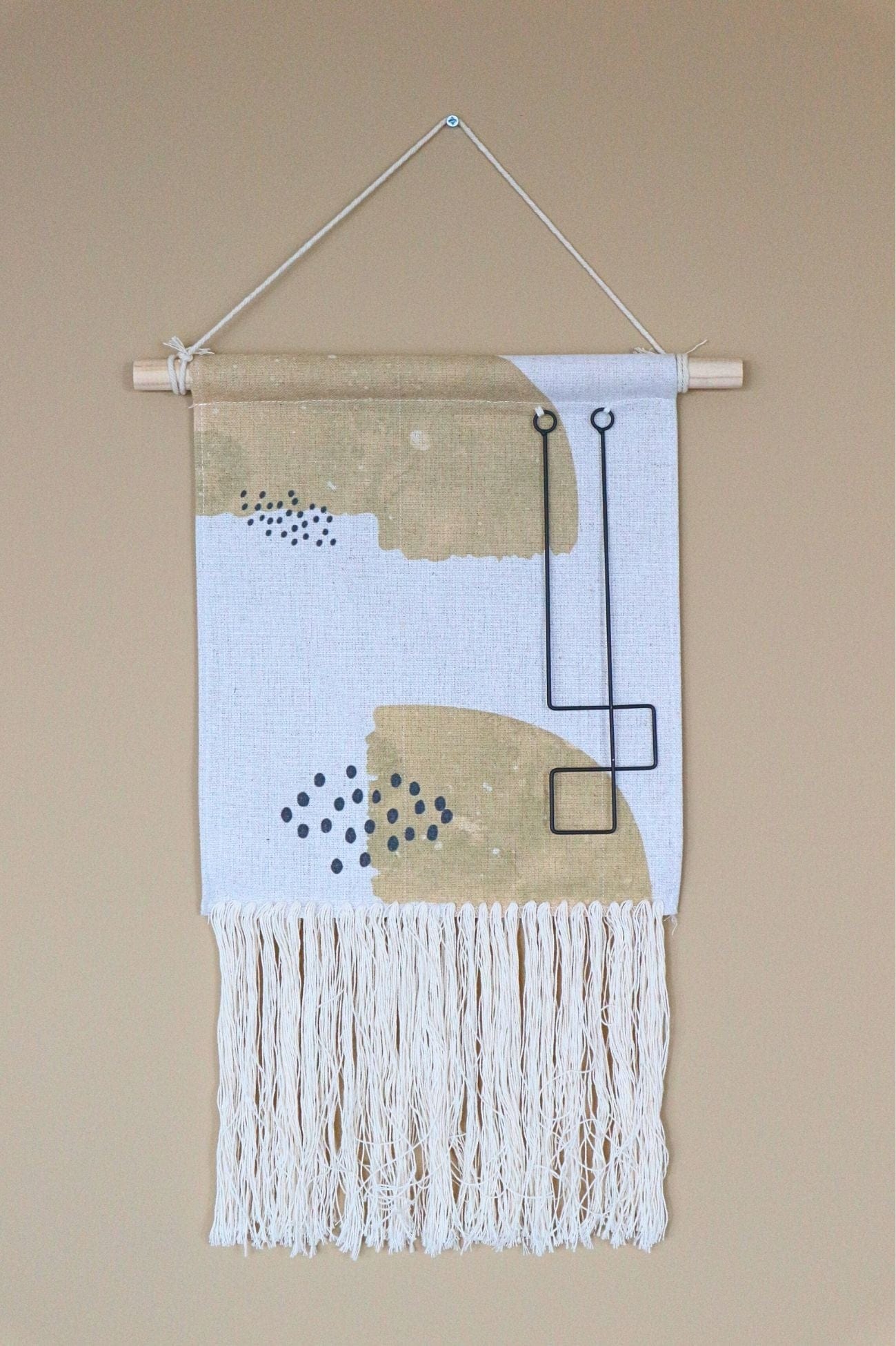 Item International Dalan Dalan - Decorazione da parete con frange e filo in ferro nero | Item International