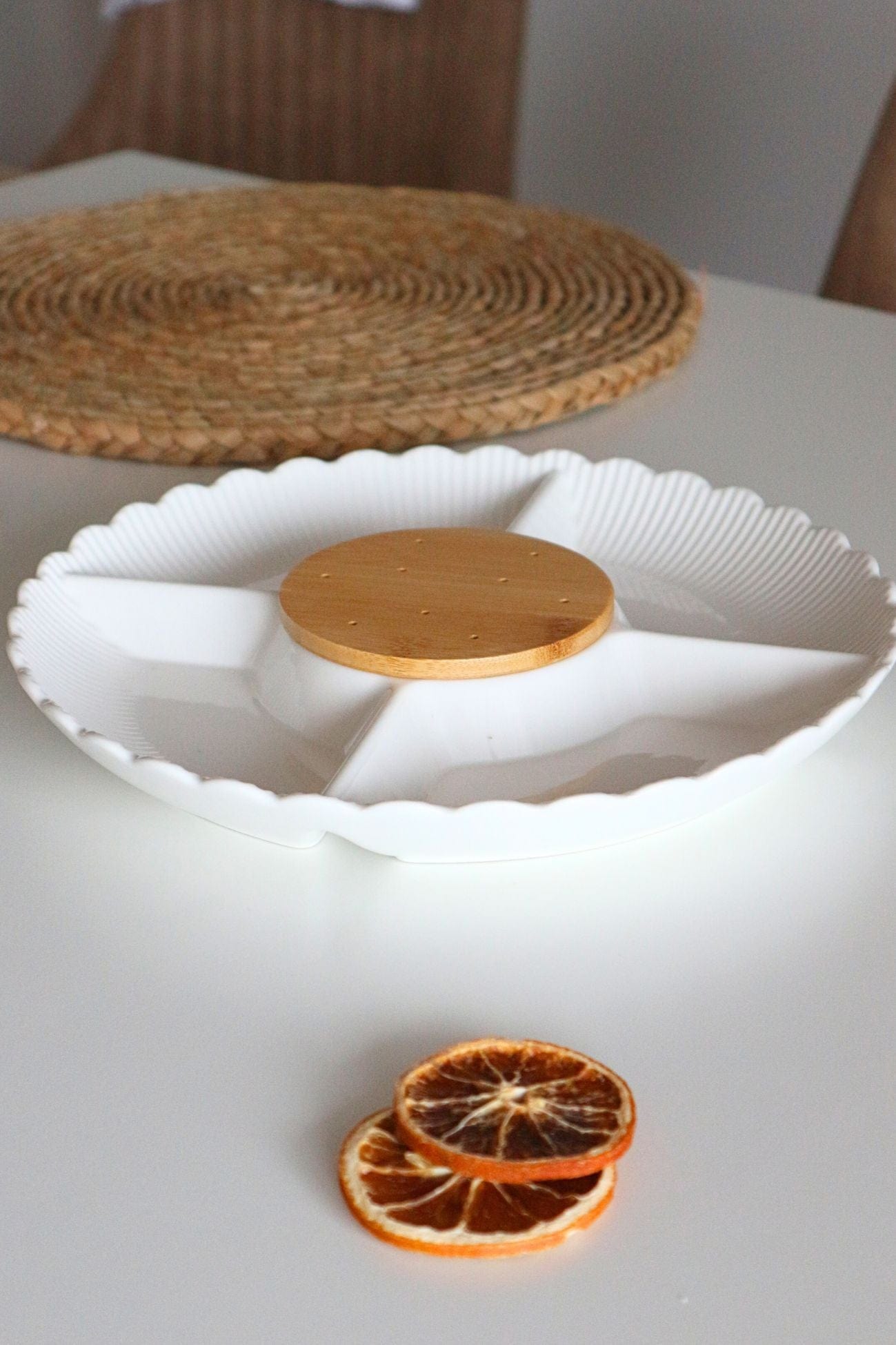 Item International Dana Vassoio per aperitivo in porcellana bianca