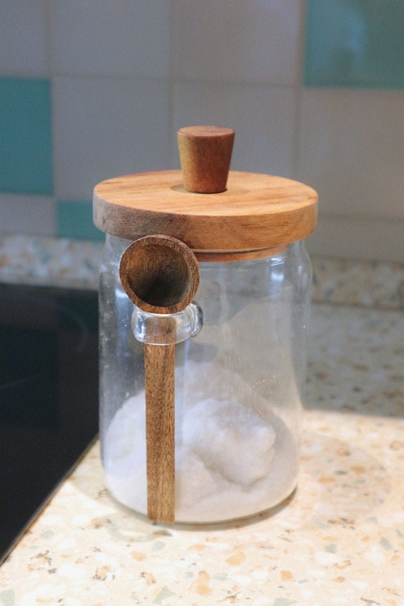 Item International Fasao Fasao - Barattolo portaspezie in vetro borosilicato con misurino e tappo in legno | Item International