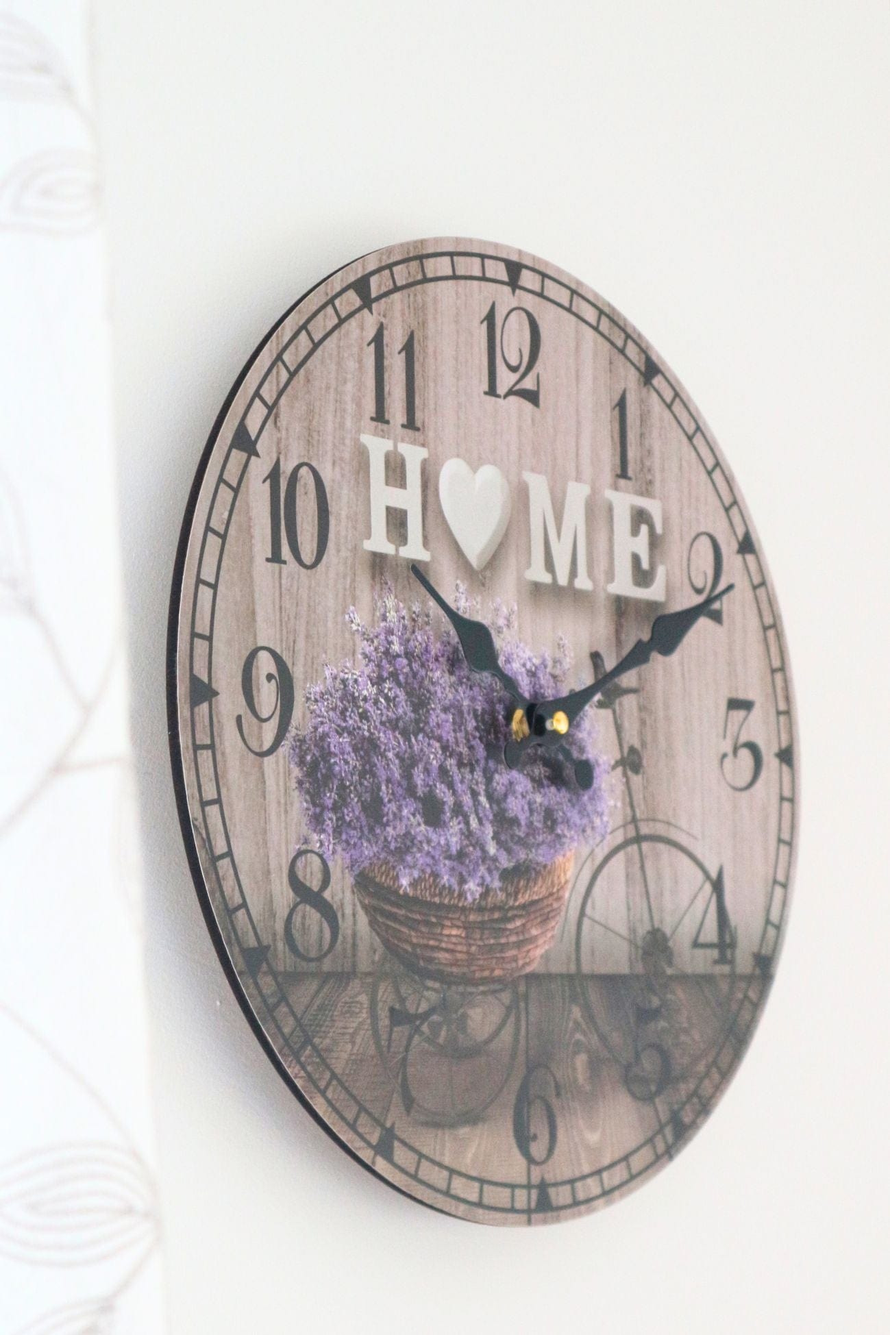 Item International Gwyn Gwyn - Orologio da parete con bici e scritta Home | Item International