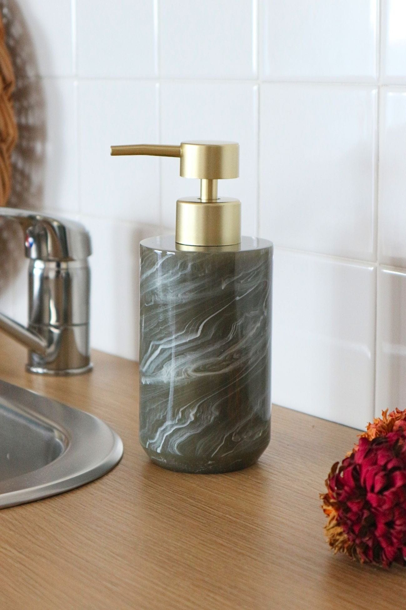 Item International Jibaro Jibaro - Dosatore di sapone in resina dorato sfumato | Item International