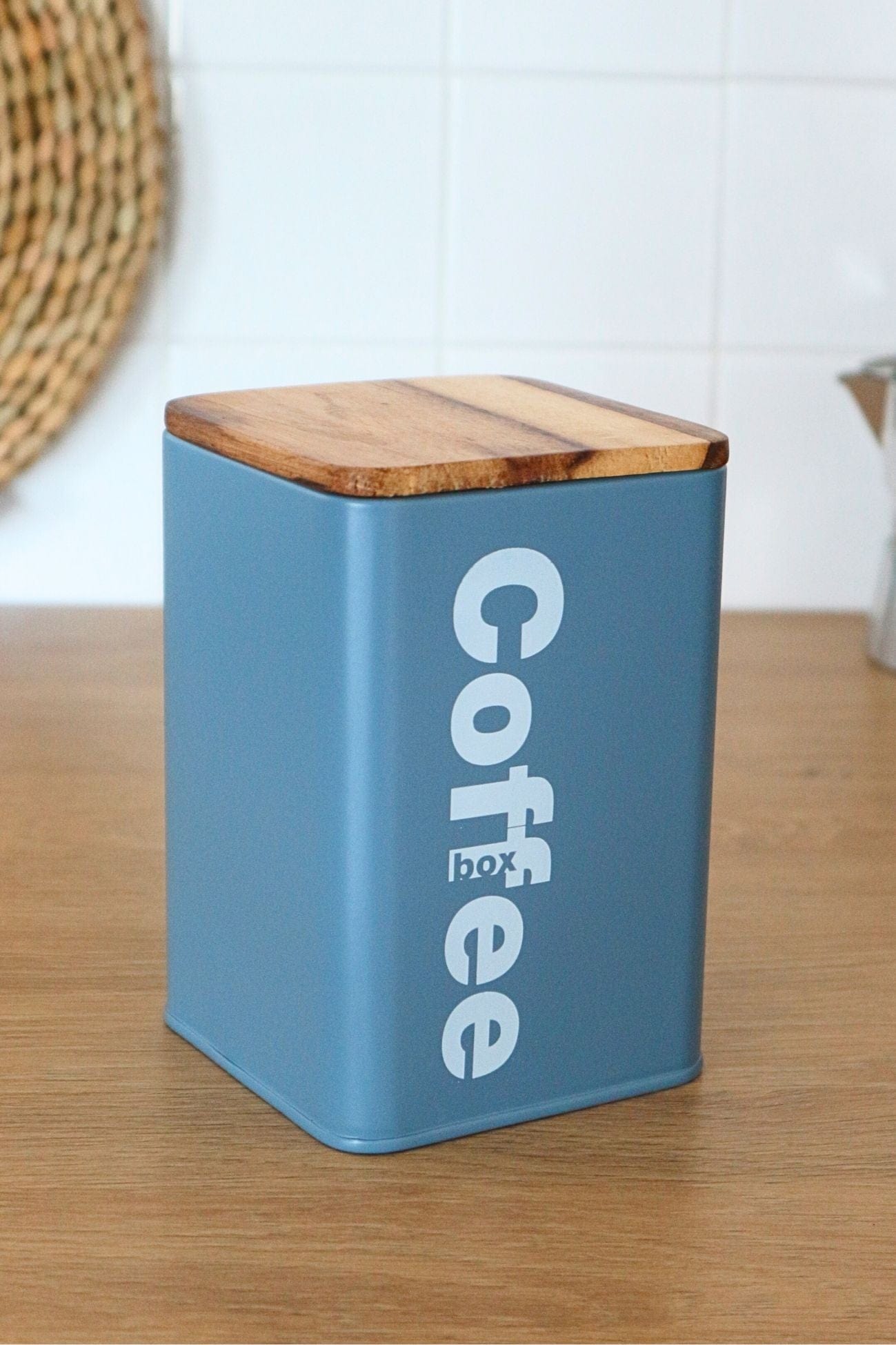 Item International Joseph Joseph - Barattolo in metallo azzurro e tappo in bambù - Coffee | Item International