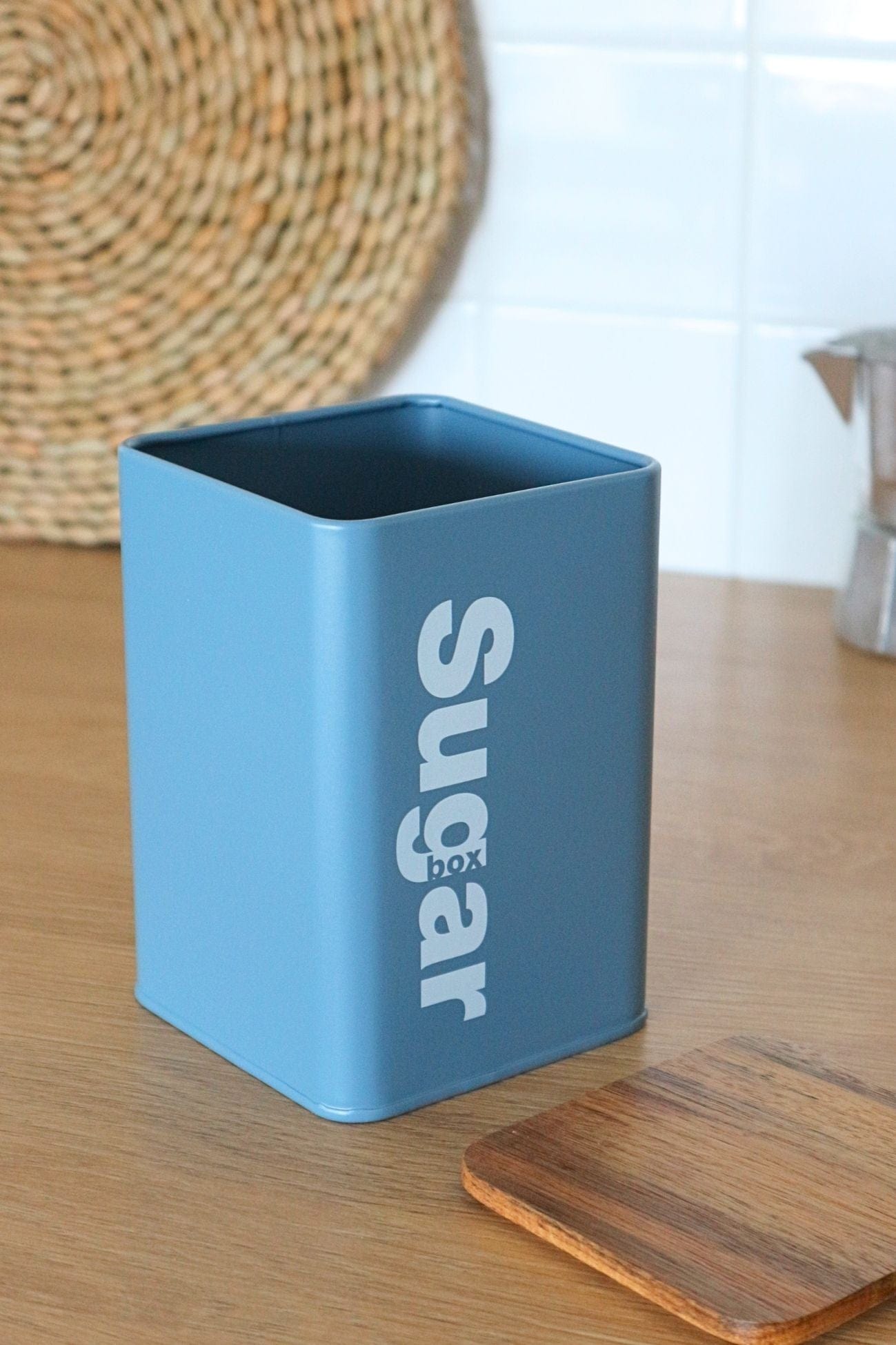 Item International Joseph Joseph - Barattolo in metallo azzurro e tappo in bambù - Sugar | Item International