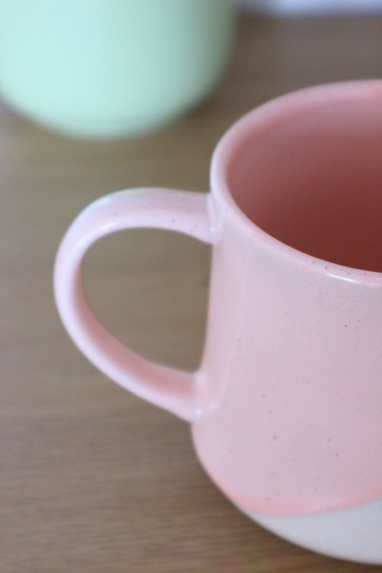 Item International Kamilla Kamilla - Tazza in porcellana con base beige 385 ml | Item International