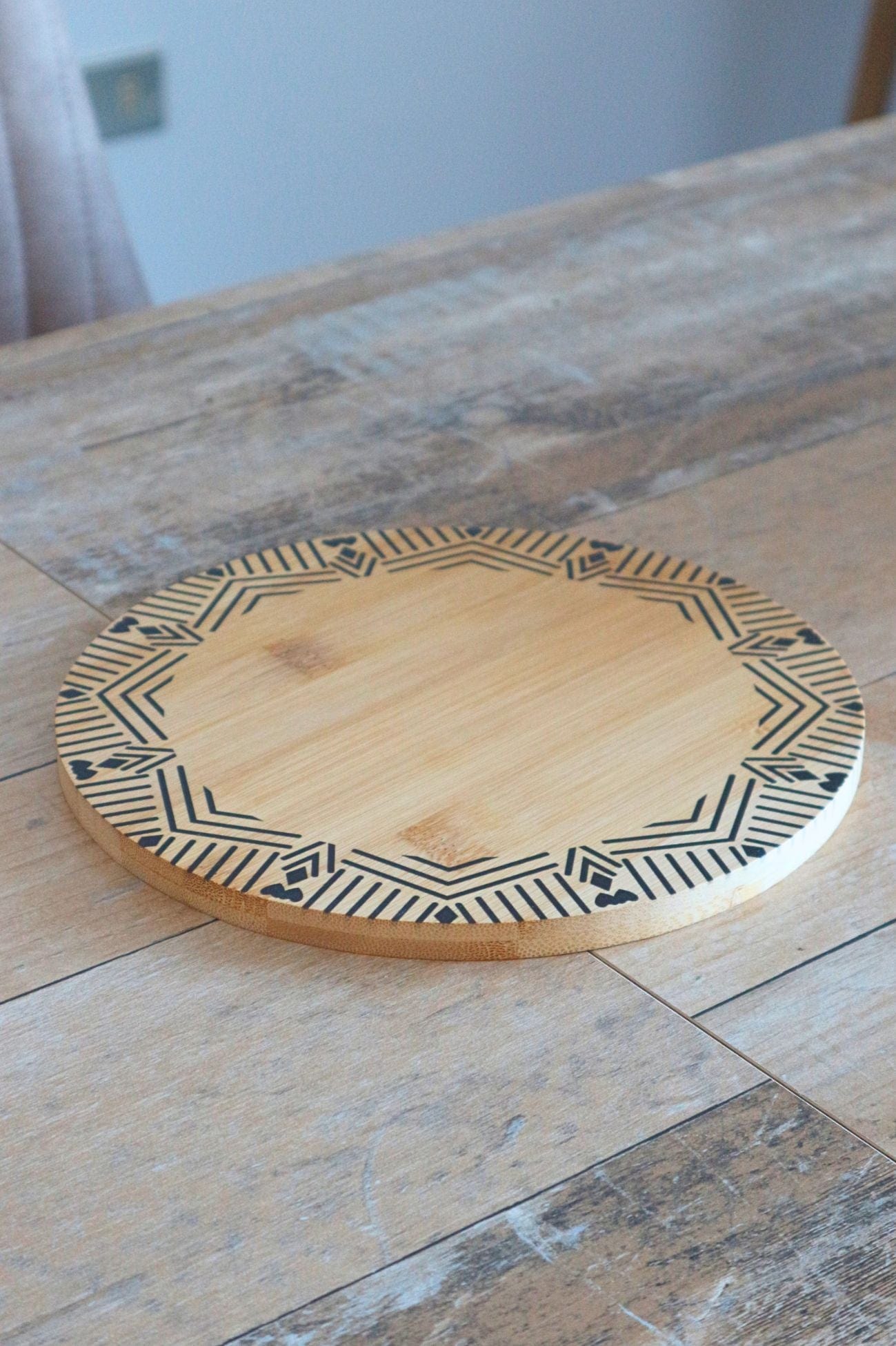 Item International Kanok Kanok - Sottopentola in bambù con incisioni tribali | Item International