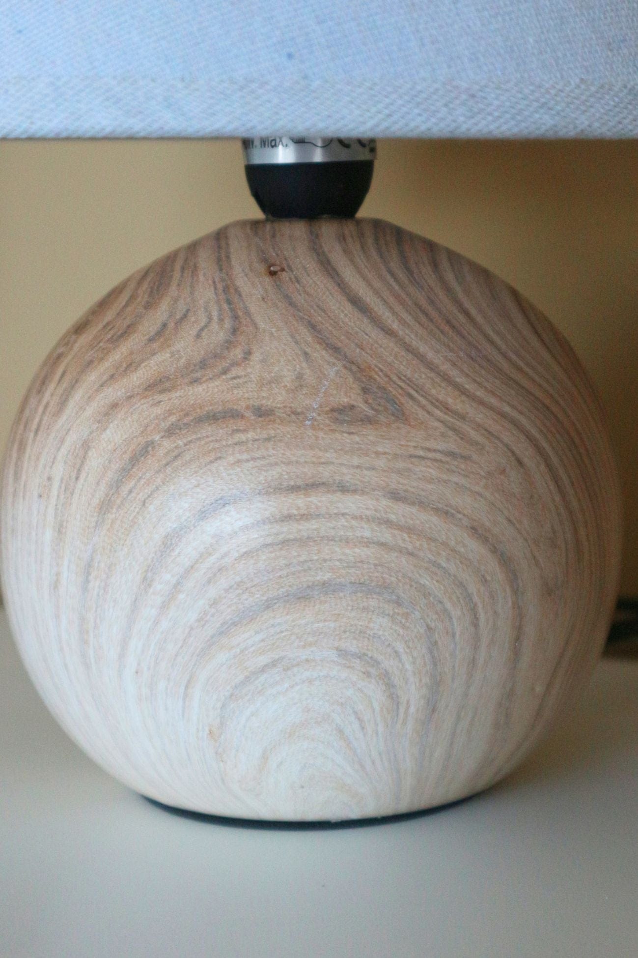 Item International Kelly Kelly - Lampada da tavolo in porcellana | Item International