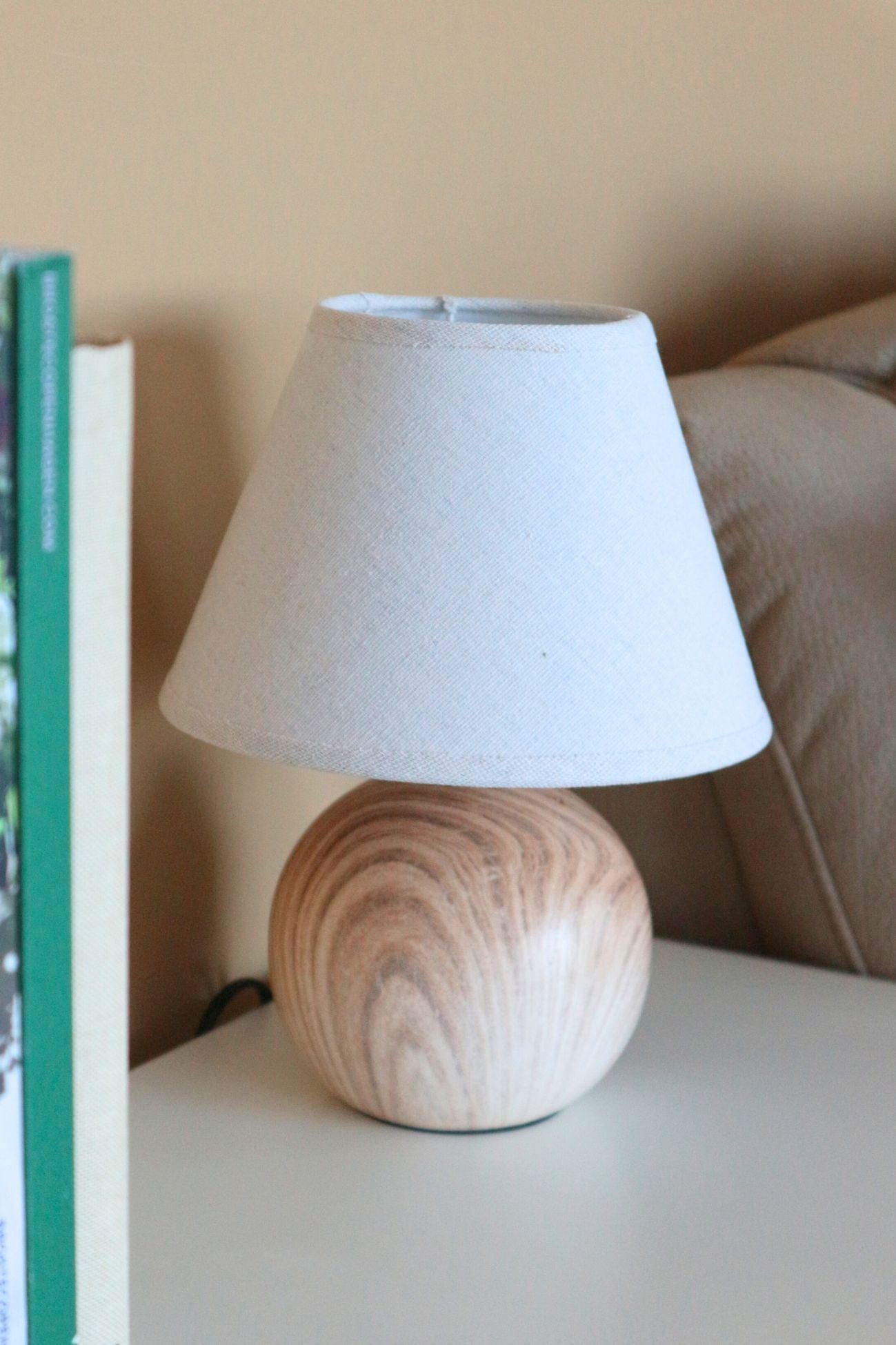 Item International Kelly Kelly - Lampada da tavolo in porcellana | Item International