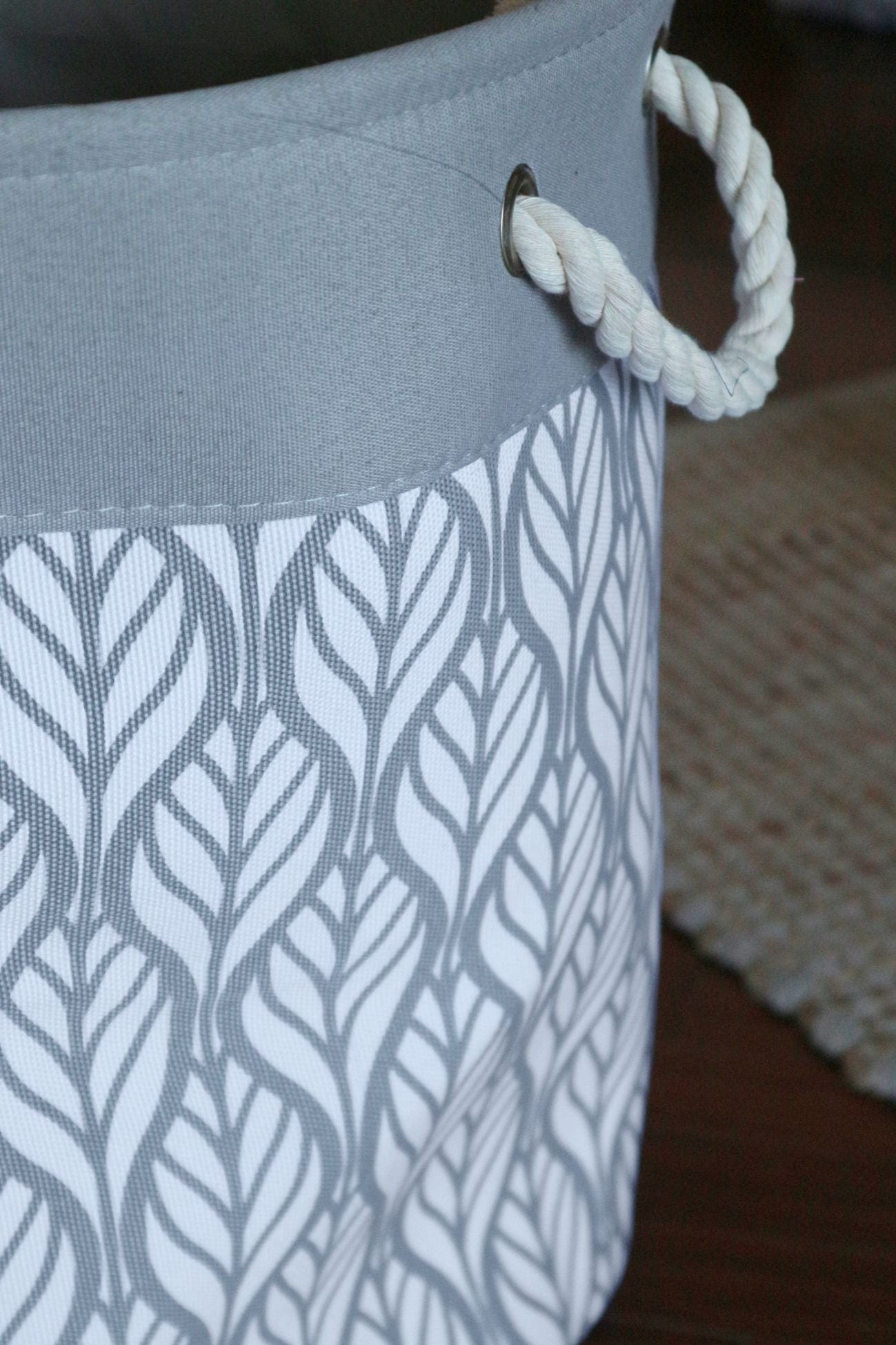 Item International Leaf Leaf - Cesto grigio e bianco con manici | Item International