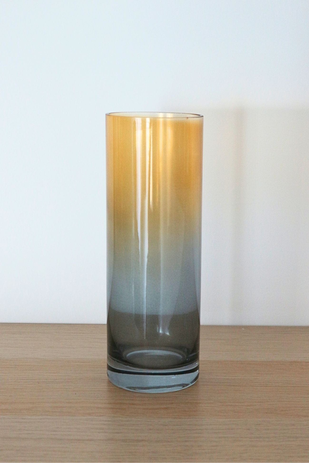 Item International Mathea Mathea - Vaso in vetro con sfumature di colore giallo e celeste | Item International