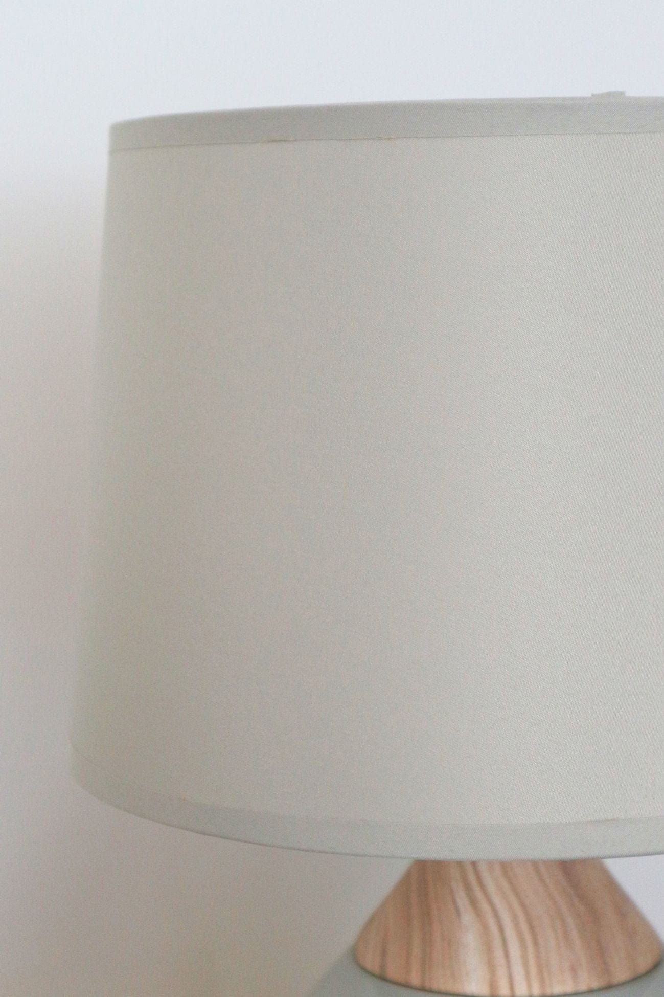 Item International Merrin Merrin - Lampada da tavolo in gres porcellanato | Item International