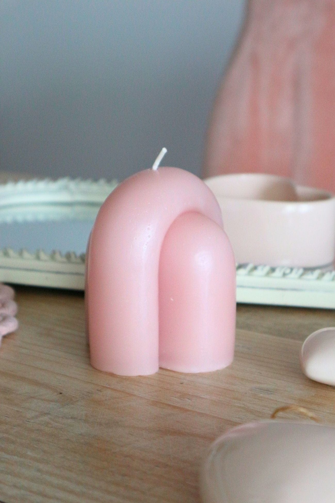 Item International Munai Munai - Candela rosa a forma di arco | Item International