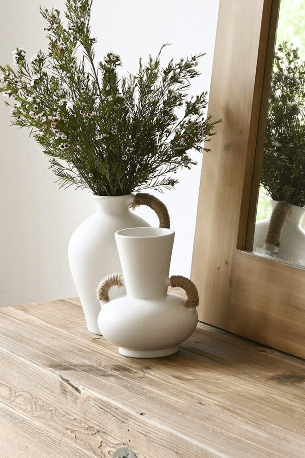 Item International Prover Vaso in ceramica bianca con manici intrecciati