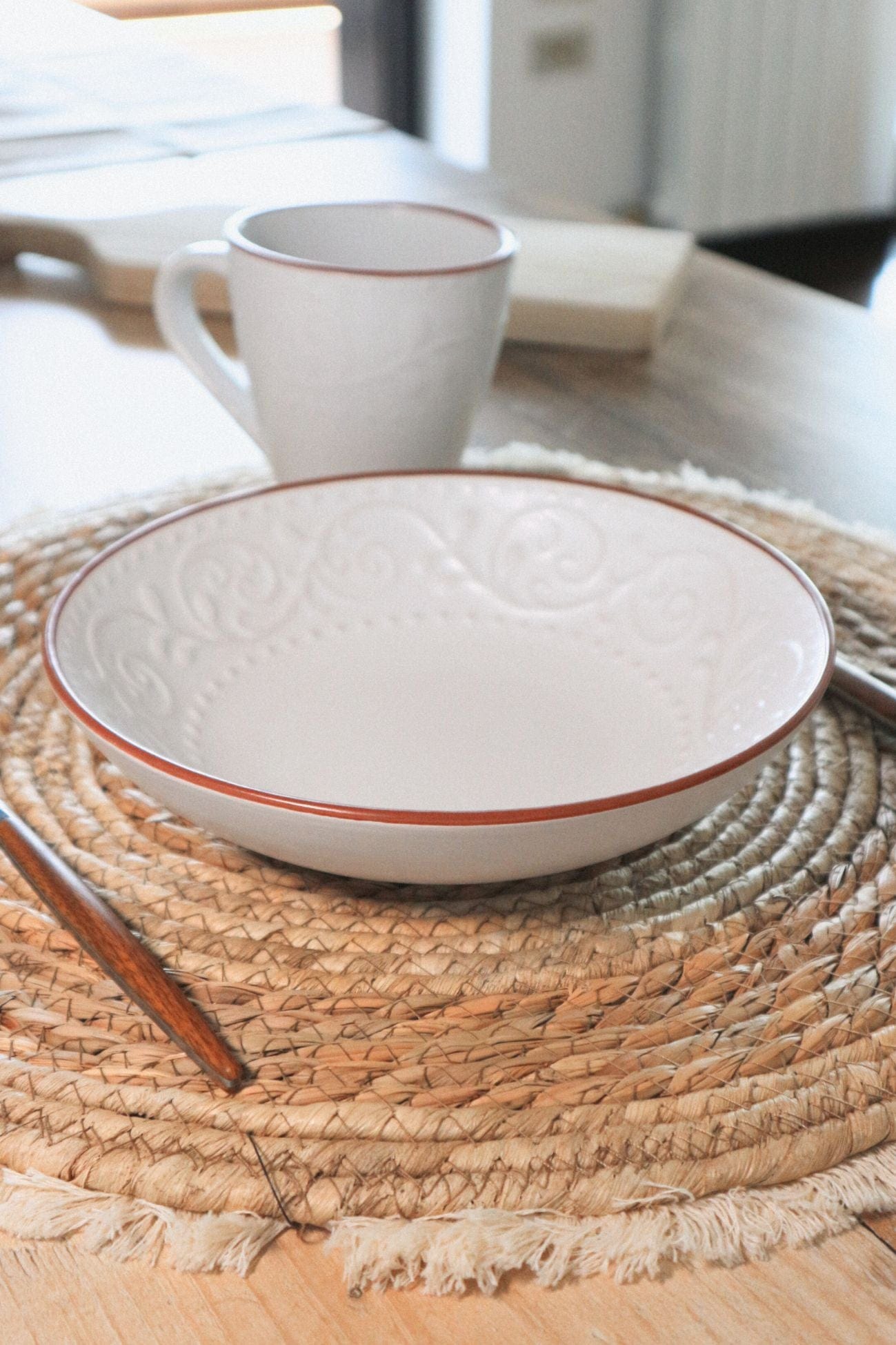 Item International Tiffany Tiffany - Piatto in porcellana bianca in stile Shabby Chic | Item International