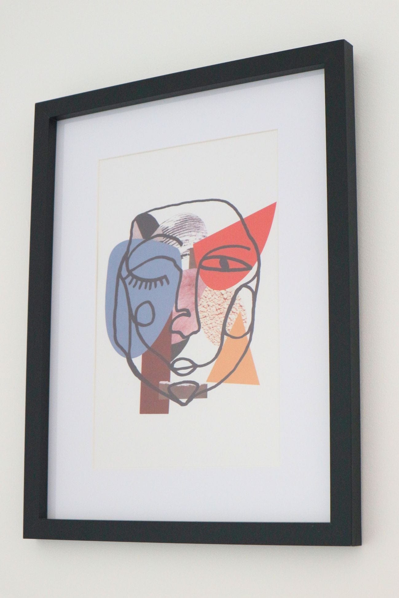 Item International Tya Tya - Stampa digitale incorniciata astratta con volto | Item International