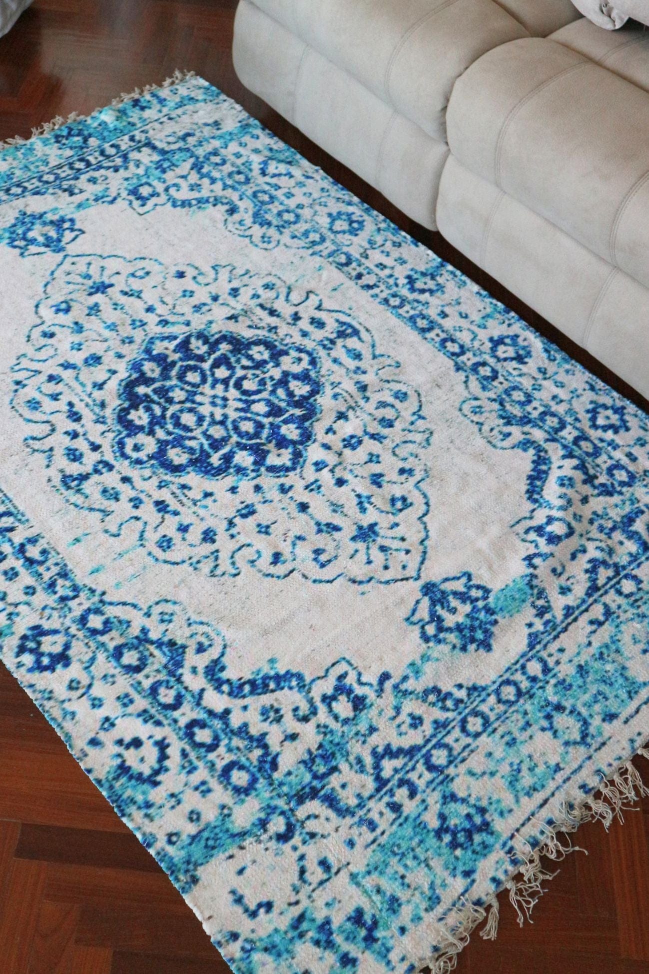 Item International Zariel Zariel - Tappeto in ciniglia di cotone azzurro con motivi etnici 120x180 | Item International