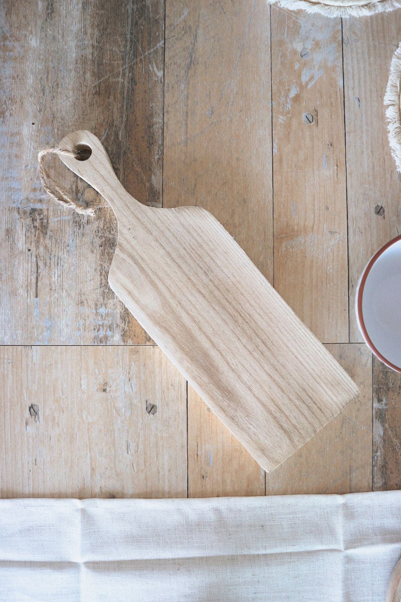 Item International Zoltan Zoltan - Tagliere in legno di paulownia con manico | Item International