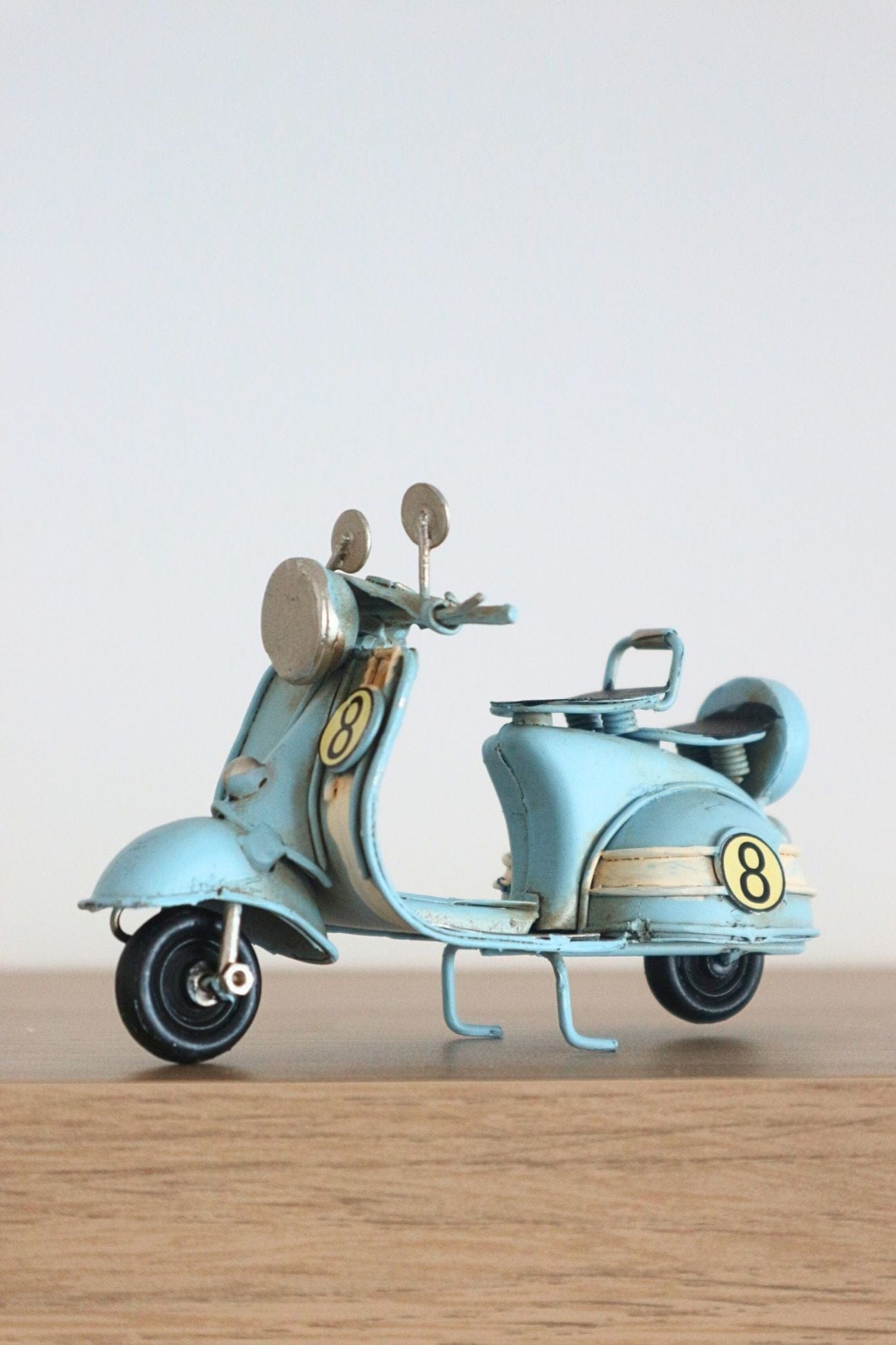 Jolipa Baz Baz - Scooter in metallo azzurro in stile vintage | Jolipa