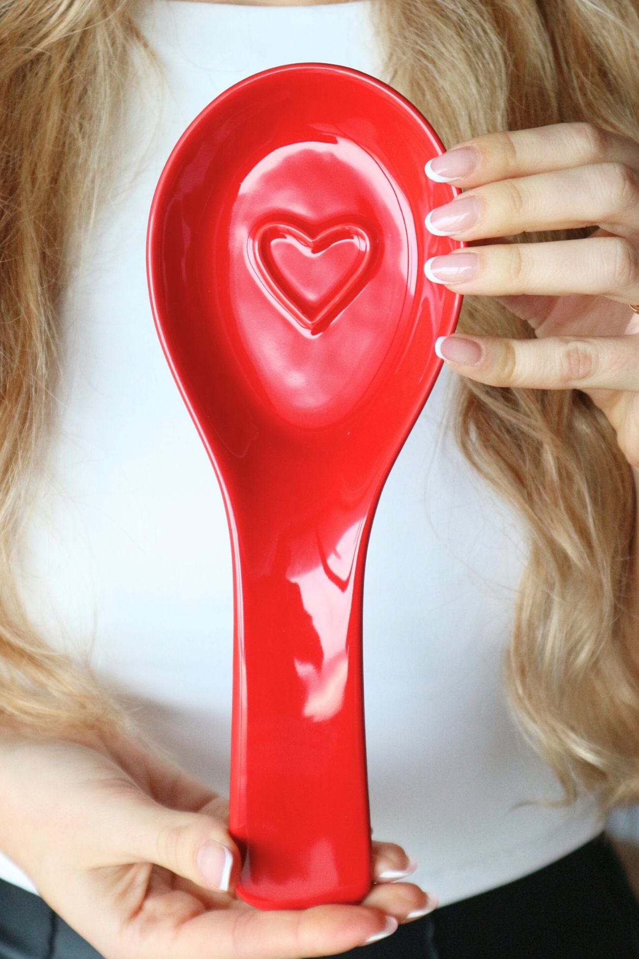 Luxe Lodge Arama Arama - Poggiamestolo in ceramica rossa con cuoricino | Luxe Lodge