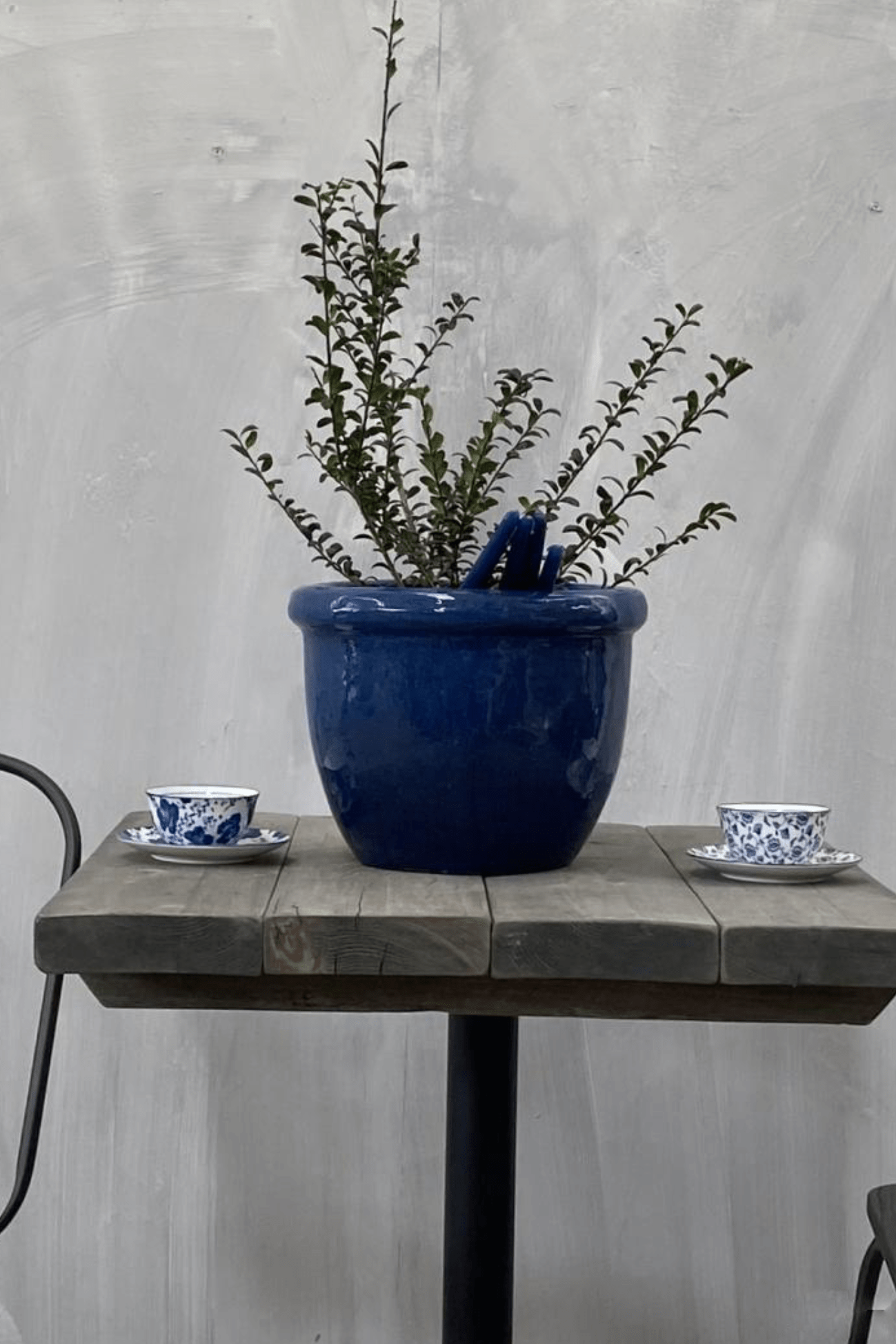 Luxe Lodge Blue Spring Tazza e piattino in ceramica con fiori blu
