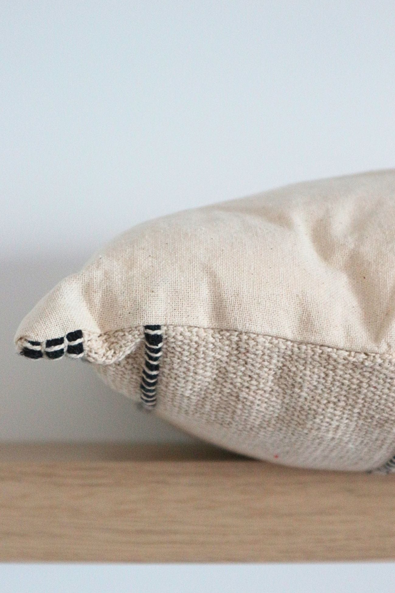 Novità Home Parallelas Parallelas - Cuscino arredo in cotone con fantasia moderna | Novità Home