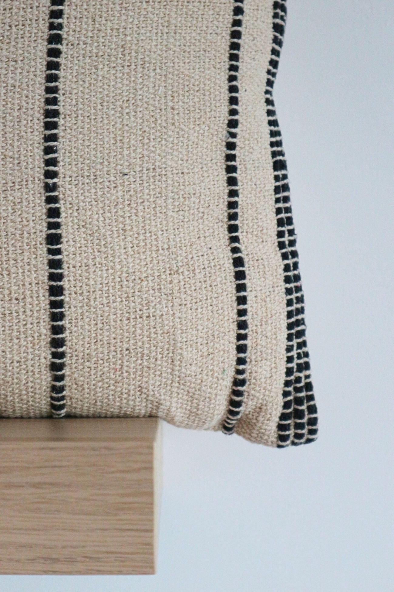 Novità Home Parallelas Parallelas - Cuscino arredo in cotone con fantasia moderna | Novità Home